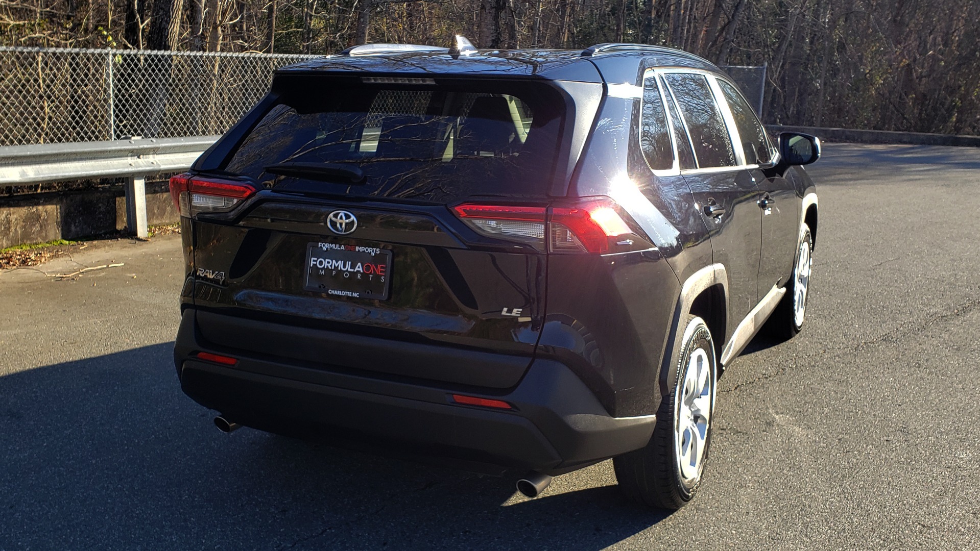 Used 2019 Toyota RAV4 LE / 2.5L I4 / 8-SPEED AUTO / LTA / PCS / RSA / REARVIEW for sale Sold at Formula Imports in Charlotte NC 28227 8