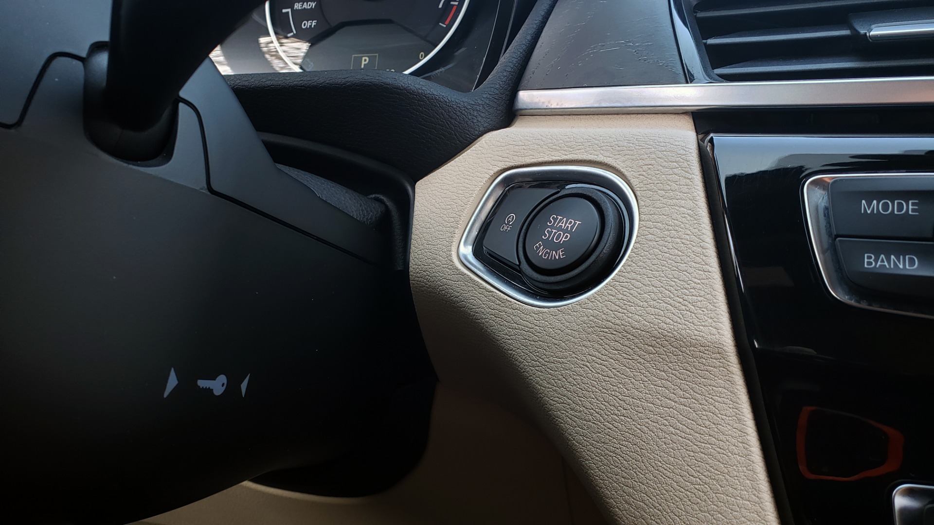 Used 2017 BMW X1 XDRIVE28I / PREM / TECH / DRVR ASST PLUS / COLD WTHR / REARVIEW for sale Sold at Formula Imports in Charlotte NC 28227 41