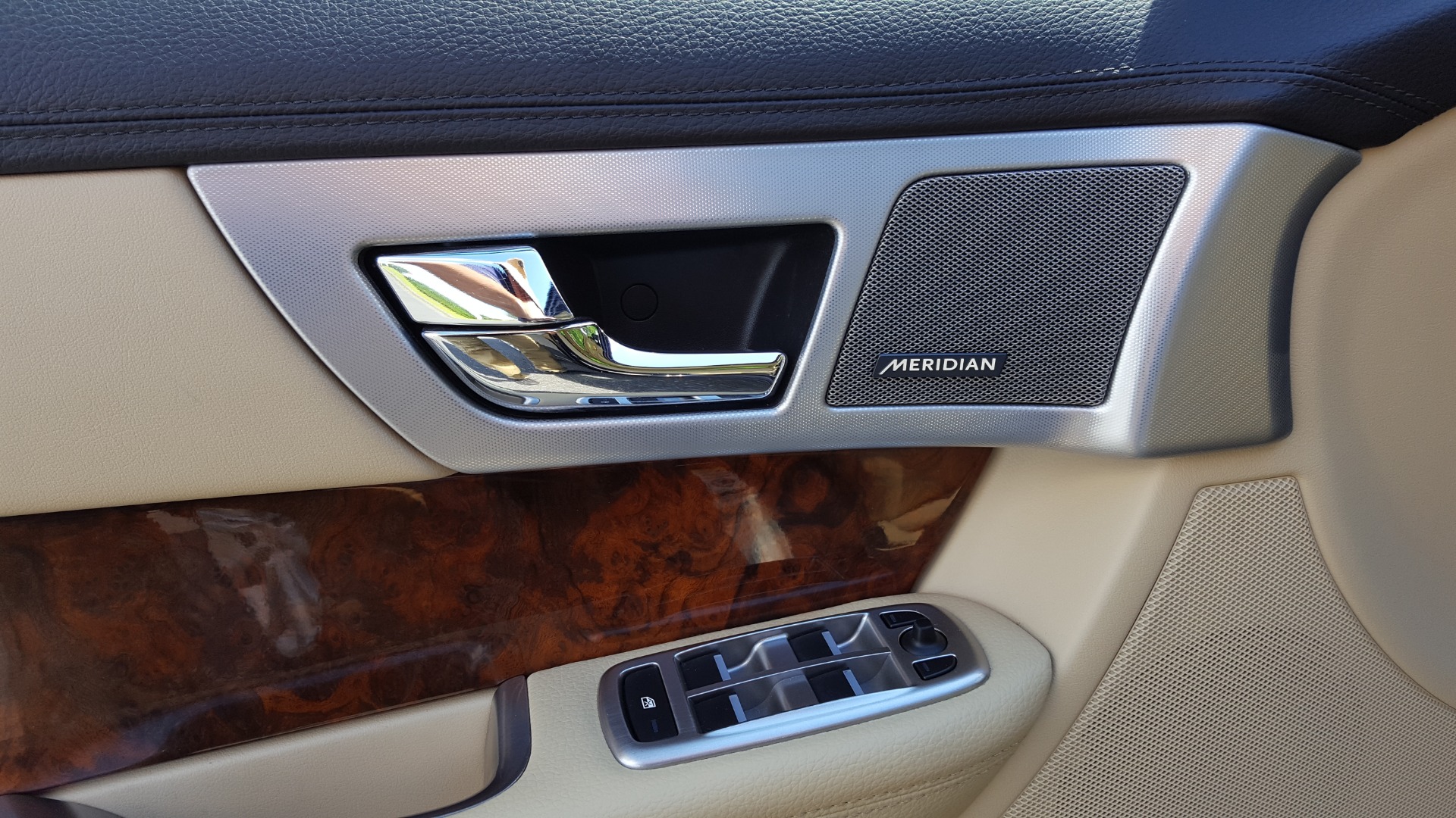 Used 2014 Jaguar XF V6 SC AWD PREMIUM / NAV / COLD CLIMATE PKG / VISION / REARVIEW for sale Sold at Formula Imports in Charlotte NC 28227 25