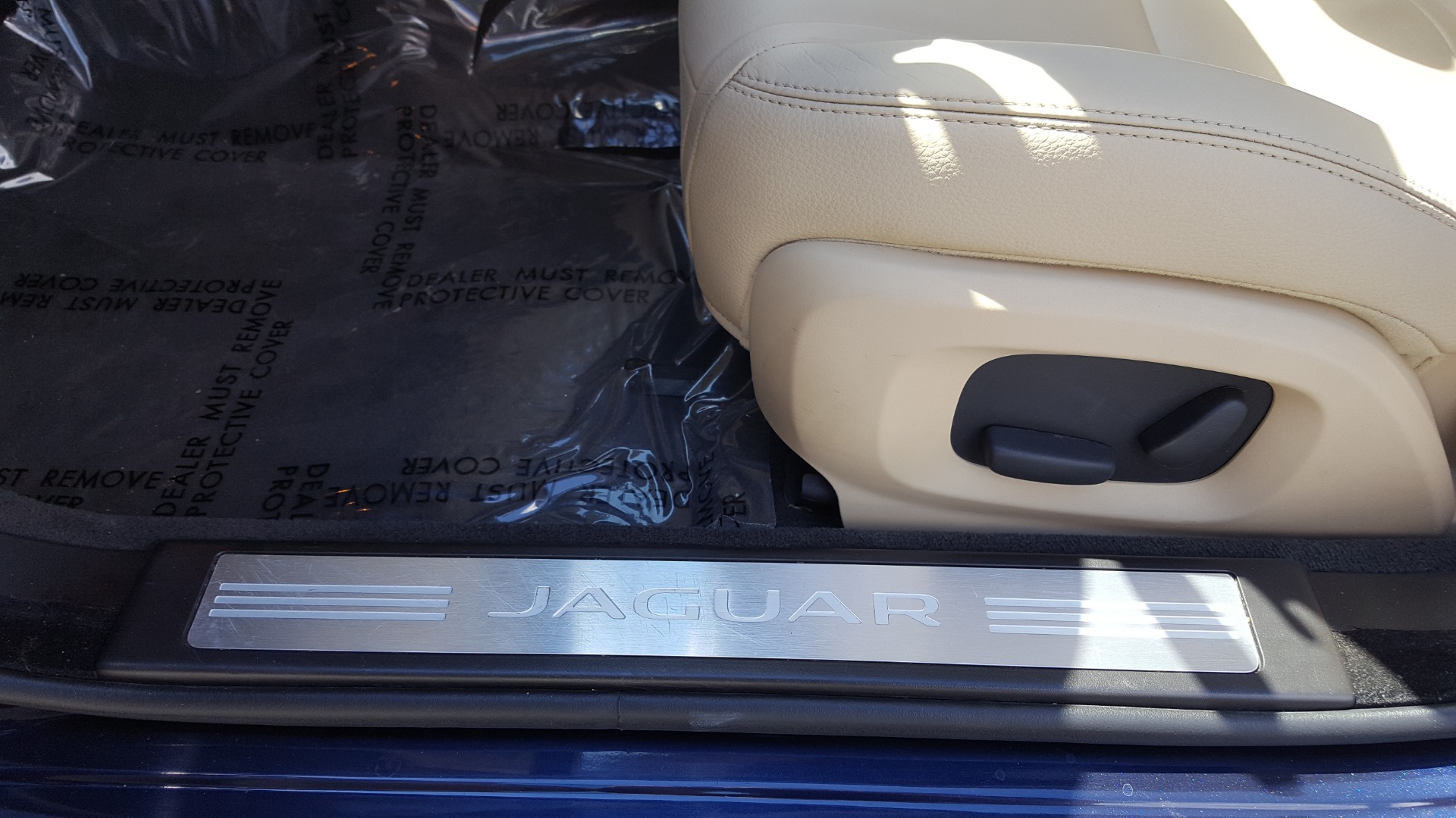 Used 2014 Jaguar XF V6 SC AWD PREMIUM / NAV / COLD CLIMATE PKG / VISION / REARVIEW for sale Sold at Formula Imports in Charlotte NC 28227 28