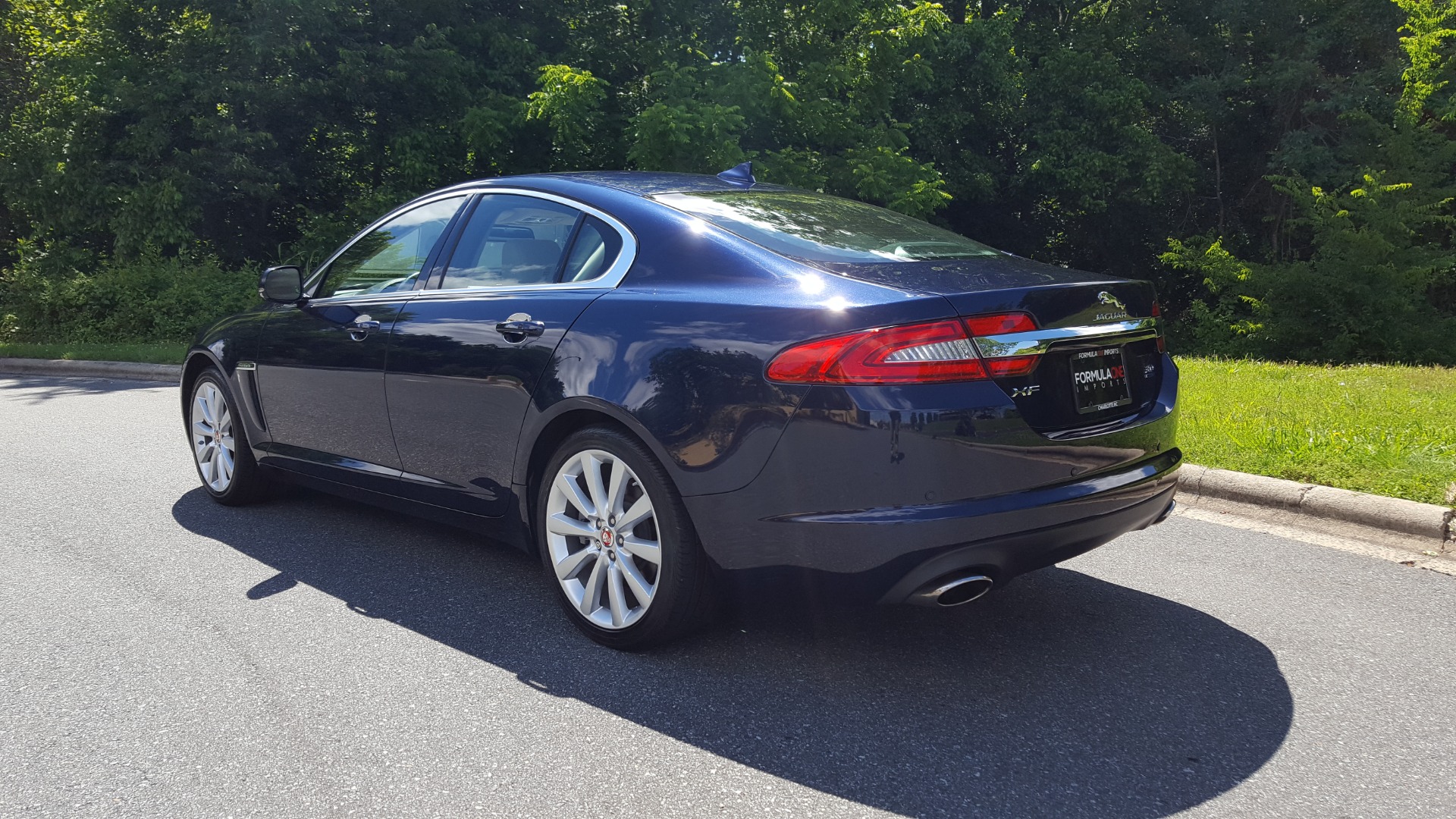 Used 2014 Jaguar XF V6 SC AWD PREMIUM / NAV / COLD CLIMATE PKG / VISION / REARVIEW for sale Sold at Formula Imports in Charlotte NC 28227 3