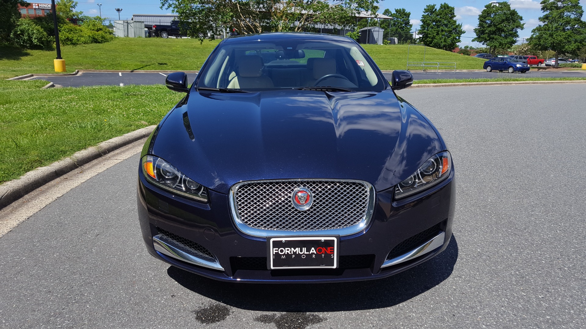 Used 2014 Jaguar XF V6 SC AWD PREMIUM / NAV / COLD CLIMATE PKG / VISION / REARVIEW for sale Sold at Formula Imports in Charlotte NC 28227 4
