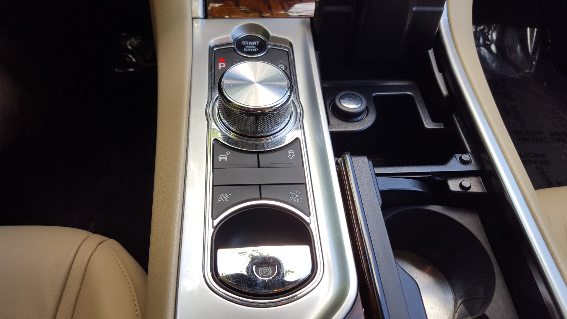 Used 2014 Jaguar XF V6 SC AWD PREMIUM / NAV / COLD CLIMATE PKG / VISION / REARVIEW for sale Sold at Formula Imports in Charlotte NC 28227 46