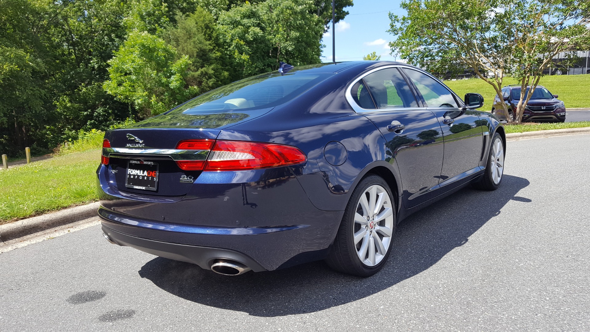 Used 2014 Jaguar XF V6 SC AWD PREMIUM / NAV / COLD CLIMATE PKG / VISION / REARVIEW for sale Sold at Formula Imports in Charlotte NC 28227 6