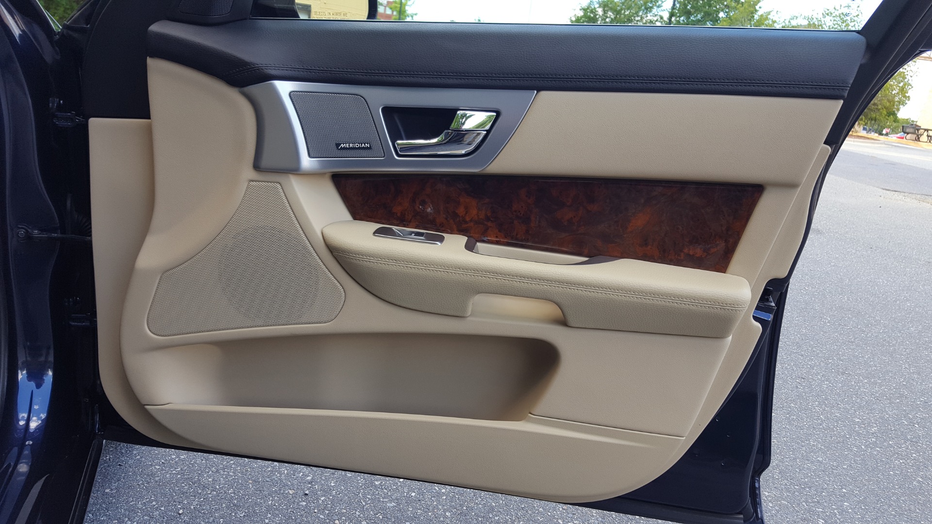 Used 2014 Jaguar XF V6 SC AWD PREMIUM / NAV / COLD CLIMATE PKG / VISION / REARVIEW for sale Sold at Formula Imports in Charlotte NC 28227 67