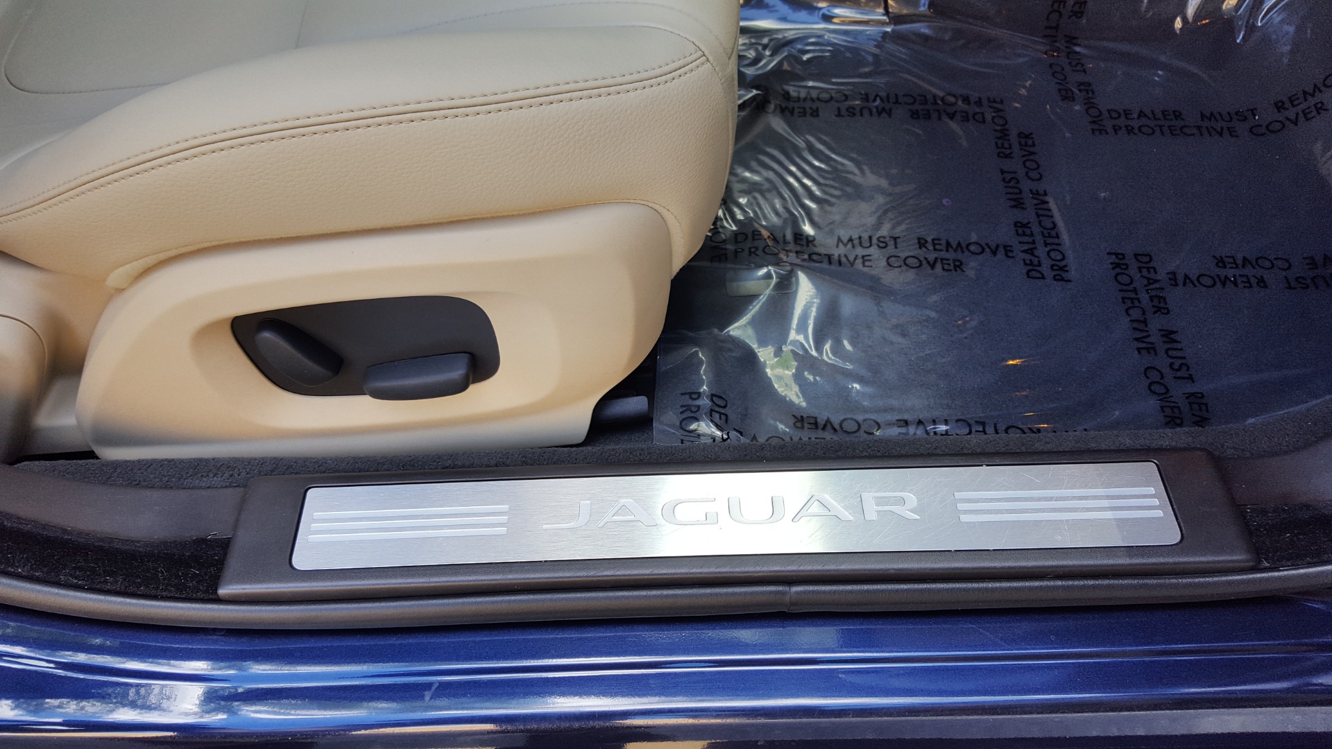 Used 2014 Jaguar XF V6 SC AWD PREMIUM / NAV / COLD CLIMATE PKG / VISION / REARVIEW for sale Sold at Formula Imports in Charlotte NC 28227 70