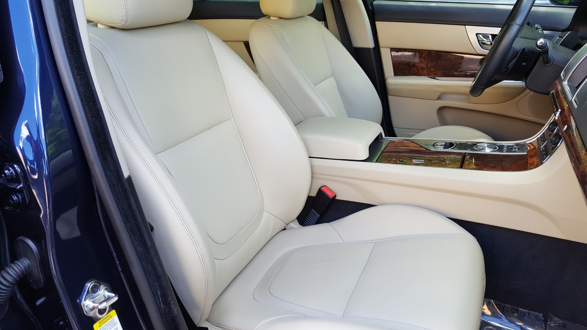 Used 2014 Jaguar XF V6 SC AWD PREMIUM / NAV / COLD CLIMATE PKG / VISION / REARVIEW for sale Sold at Formula Imports in Charlotte NC 28227 71