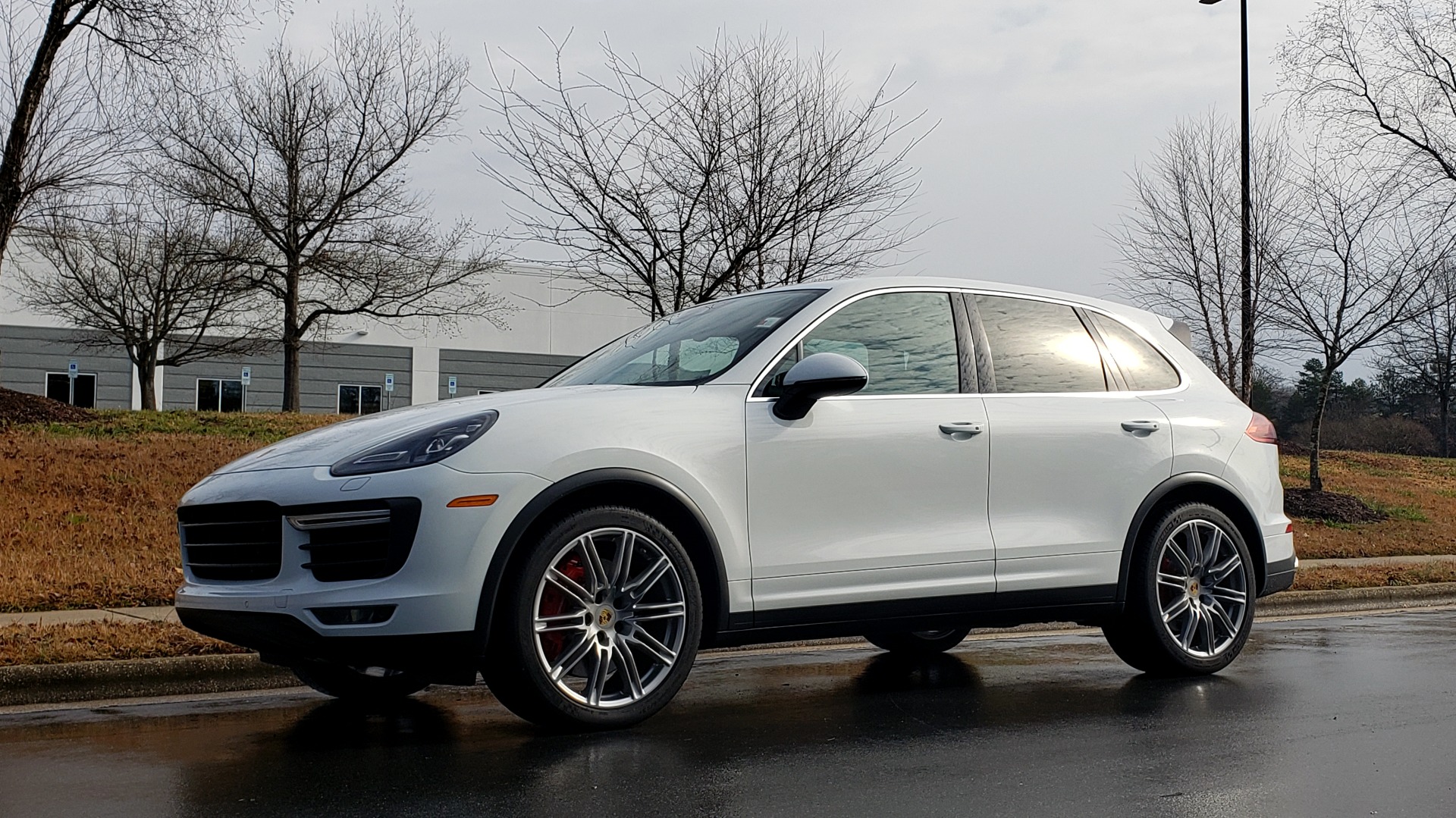 Used 2015 Porsche CAYENNE TURBO V8 / PREMIUM / NAV / SUNROOF / PARK ASSIST / LCA / REARVIEW for sale Sold at Formula Imports in Charlotte NC 28227 2