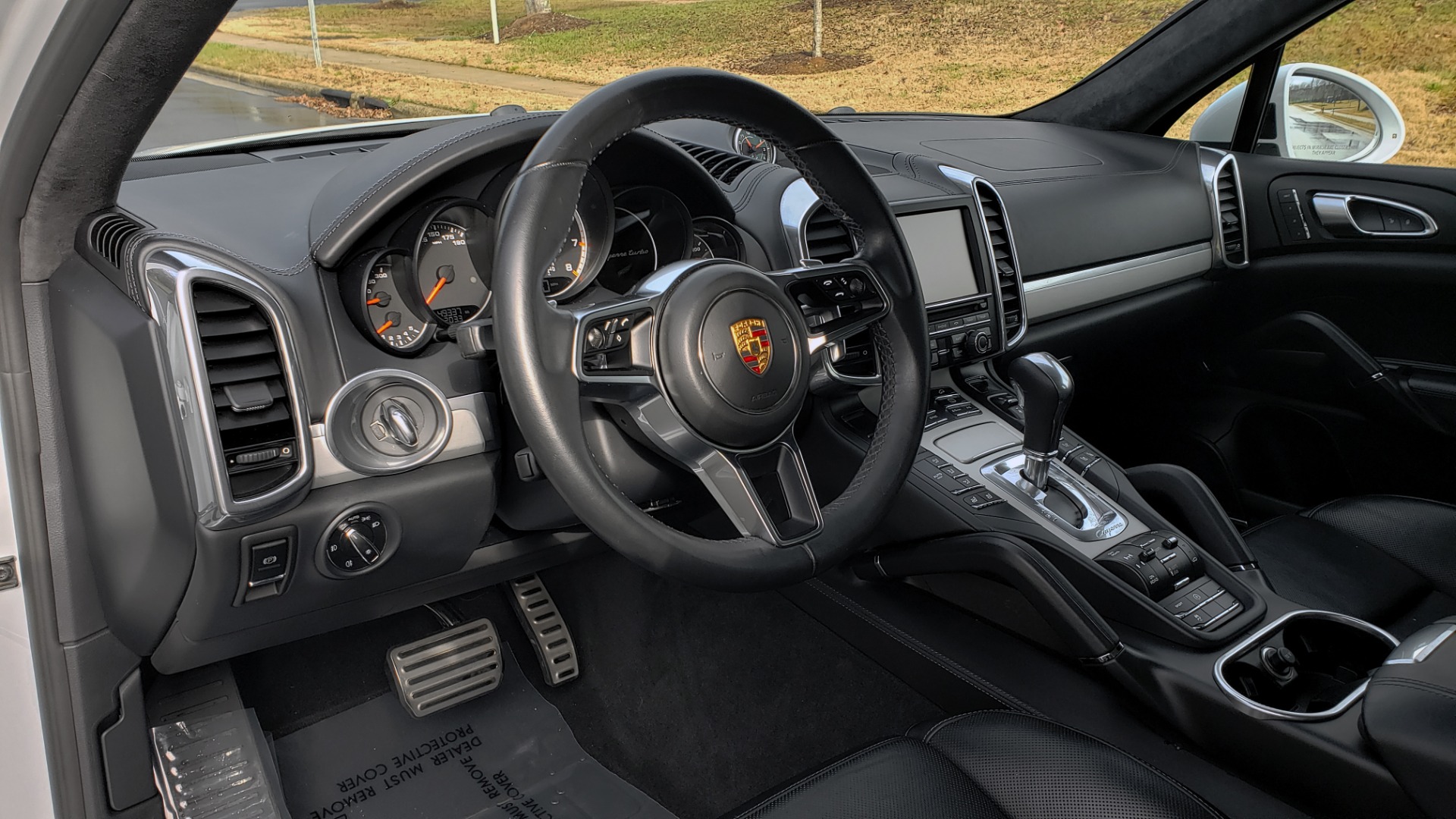 Used 2015 Porsche CAYENNE TURBO V8 / PREMIUM / NAV / SUNROOF / PARK ASSIST / LCA / REARVIEW for sale Sold at Formula Imports in Charlotte NC 28227 26