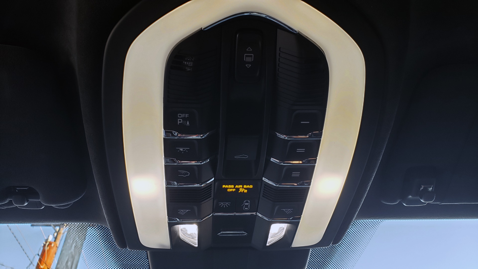 Used 2015 Porsche CAYENNE TURBO V8 / PREMIUM / NAV / SUNROOF / PARK ASSIST / LCA / REARVIEW for sale Sold at Formula Imports in Charlotte NC 28227 48