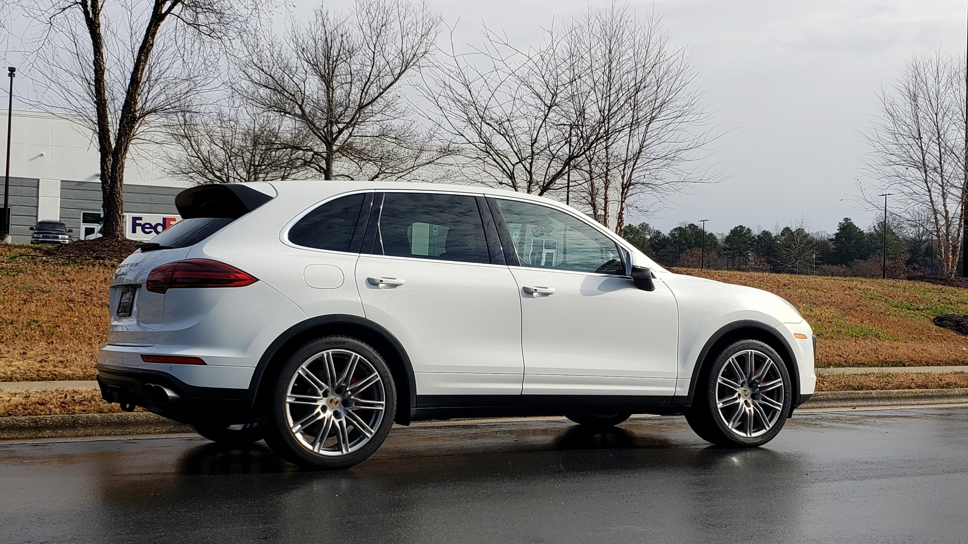 Used 2015 Porsche CAYENNE TURBO V8 / PREMIUM / NAV / SUNROOF / PARK ASSIST / LCA / REARVIEW for sale Sold at Formula Imports in Charlotte NC 28227 9