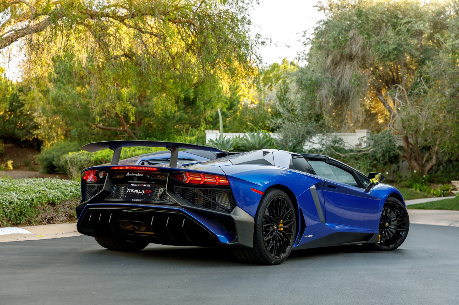 Used 2017 Lamborghini Aventador LP 750-4 SV / 740HP / AWD / 1930 MI / NAV / CAMERA for sale Sold at Formula Imports in Charlotte NC 28227 10