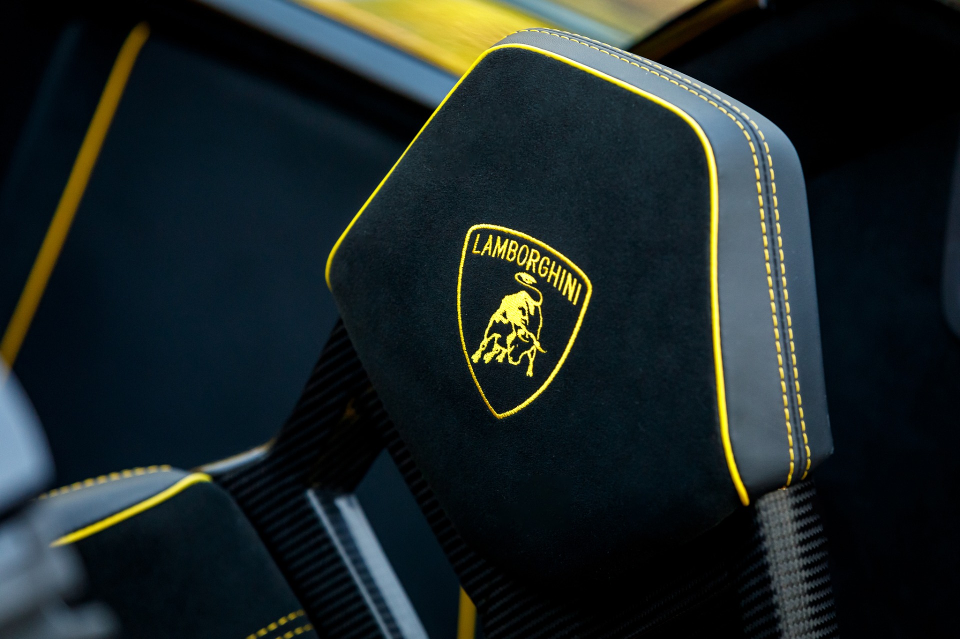 Used 2017 Lamborghini Aventador LP 750-4 SV / 740HP / AWD / 1930 MI / NAV / CAMERA for sale Sold at Formula Imports in Charlotte NC 28227 24