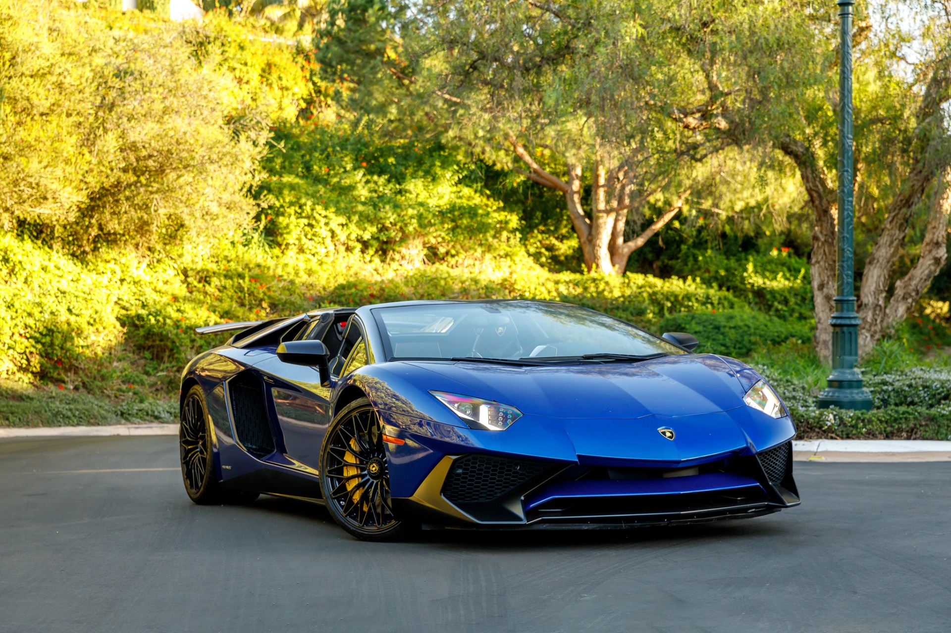 Used 2017 Lamborghini Aventador LP 750-4 SV / 740HP / AWD / 1930 MI / NAV / CAMERA for sale Sold at Formula Imports in Charlotte NC 28227 7