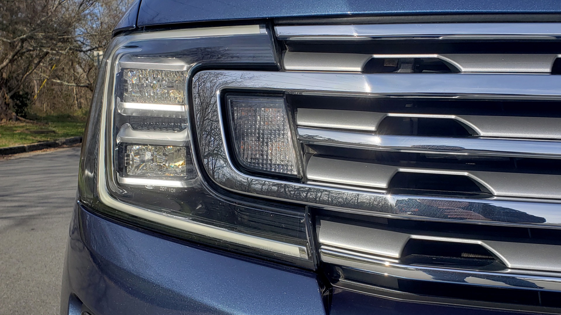 Used 2018 Ford EXPEDITION LIMITED 4X4 / NAV / PANO-ROOF / 3-ROW / DRVR ASST / REARVIEW for sale Sold at Formula Imports in Charlotte NC 28227 32
