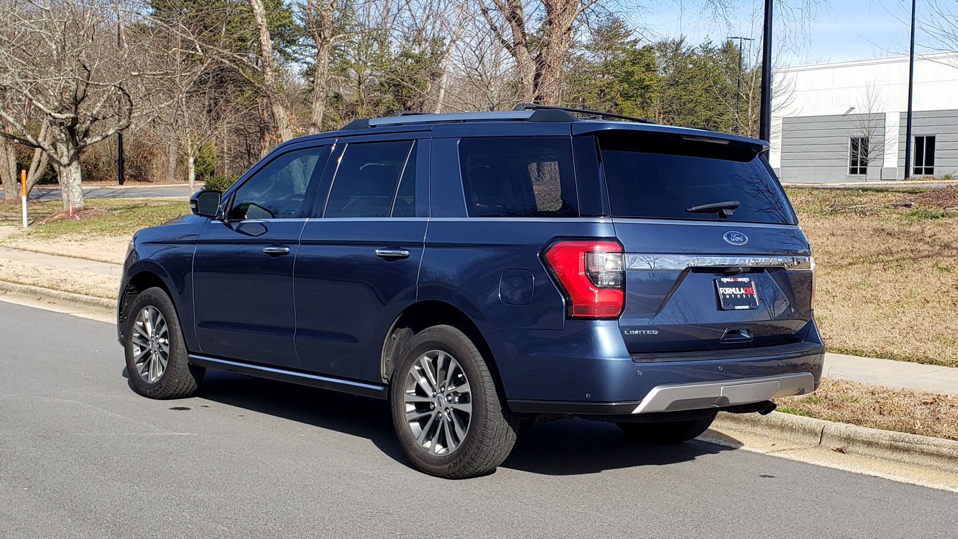 Used 2018 Ford EXPEDITION LIMITED 4X4 / NAV / PANO-ROOF / 3-ROW / DRVR ASST / REARVIEW for sale Sold at Formula Imports in Charlotte NC 28227 4