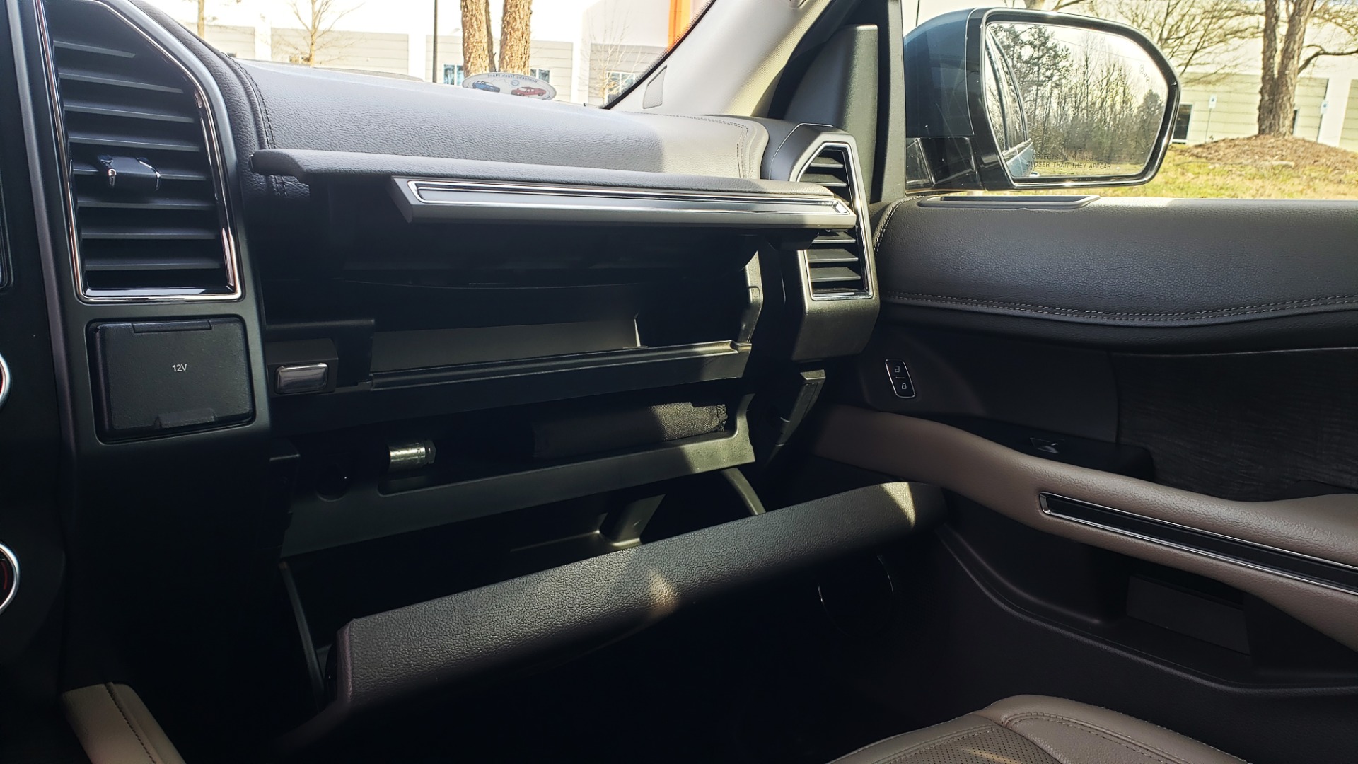 Used 2018 Ford EXPEDITION LIMITED 4X4 / NAV / PANO-ROOF / 3-ROW / DRVR ASST / REARVIEW for sale Sold at Formula Imports in Charlotte NC 28227 69
