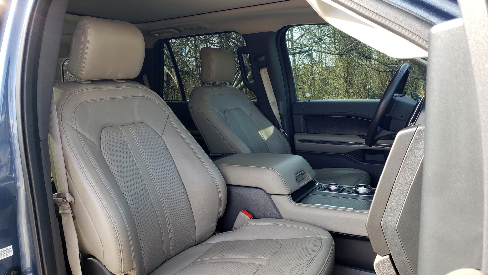 Used 2018 Ford EXPEDITION LIMITED 4X4 / NAV / PANO-ROOF / 3-ROW / DRVR ASST / REARVIEW for sale Sold at Formula Imports in Charlotte NC 28227 85