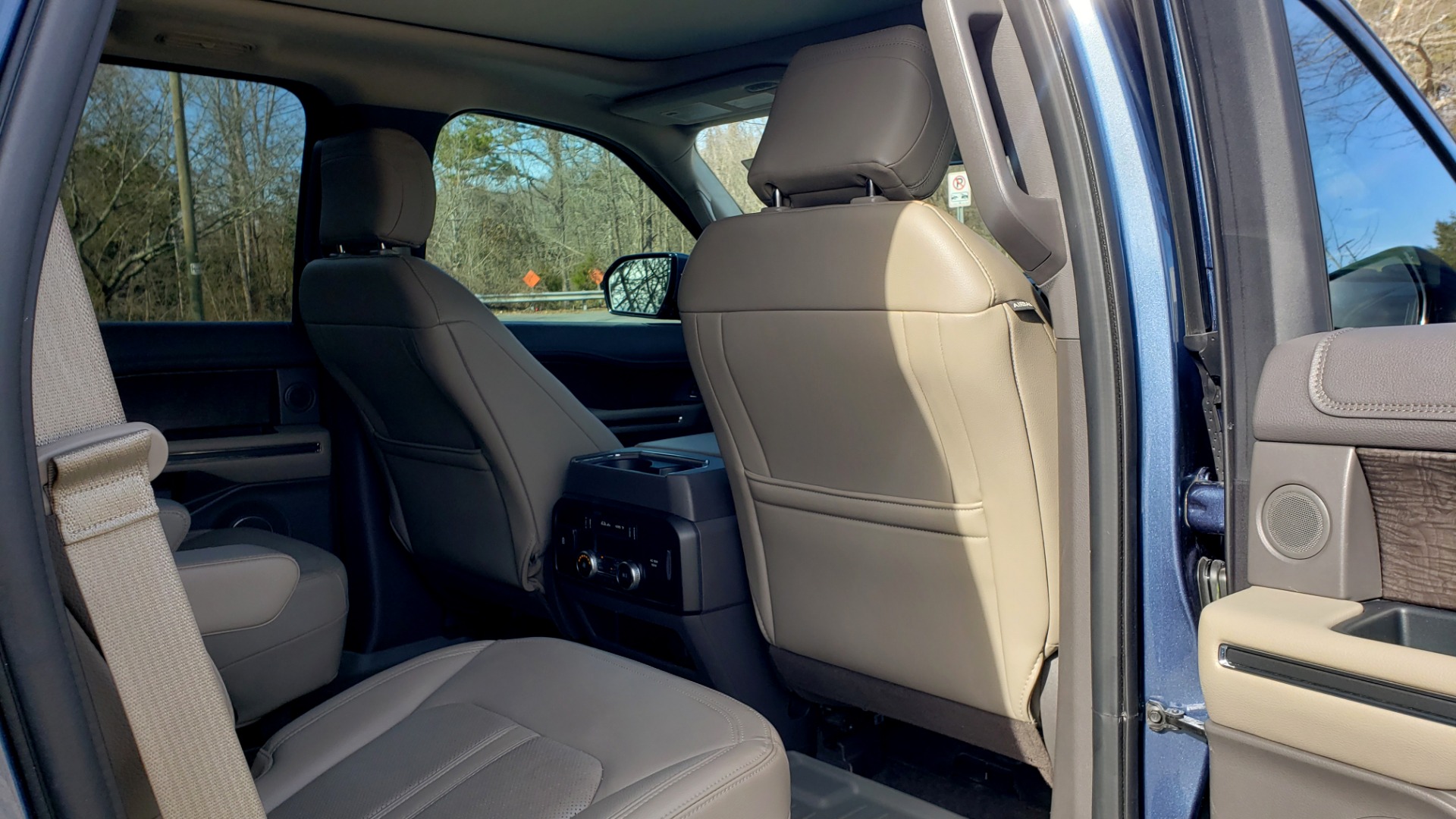 Used 2018 Ford EXPEDITION LIMITED 4X4 / NAV / PANO-ROOF / 3-ROW / DRVR ASST / REARVIEW for sale Sold at Formula Imports in Charlotte NC 28227 89