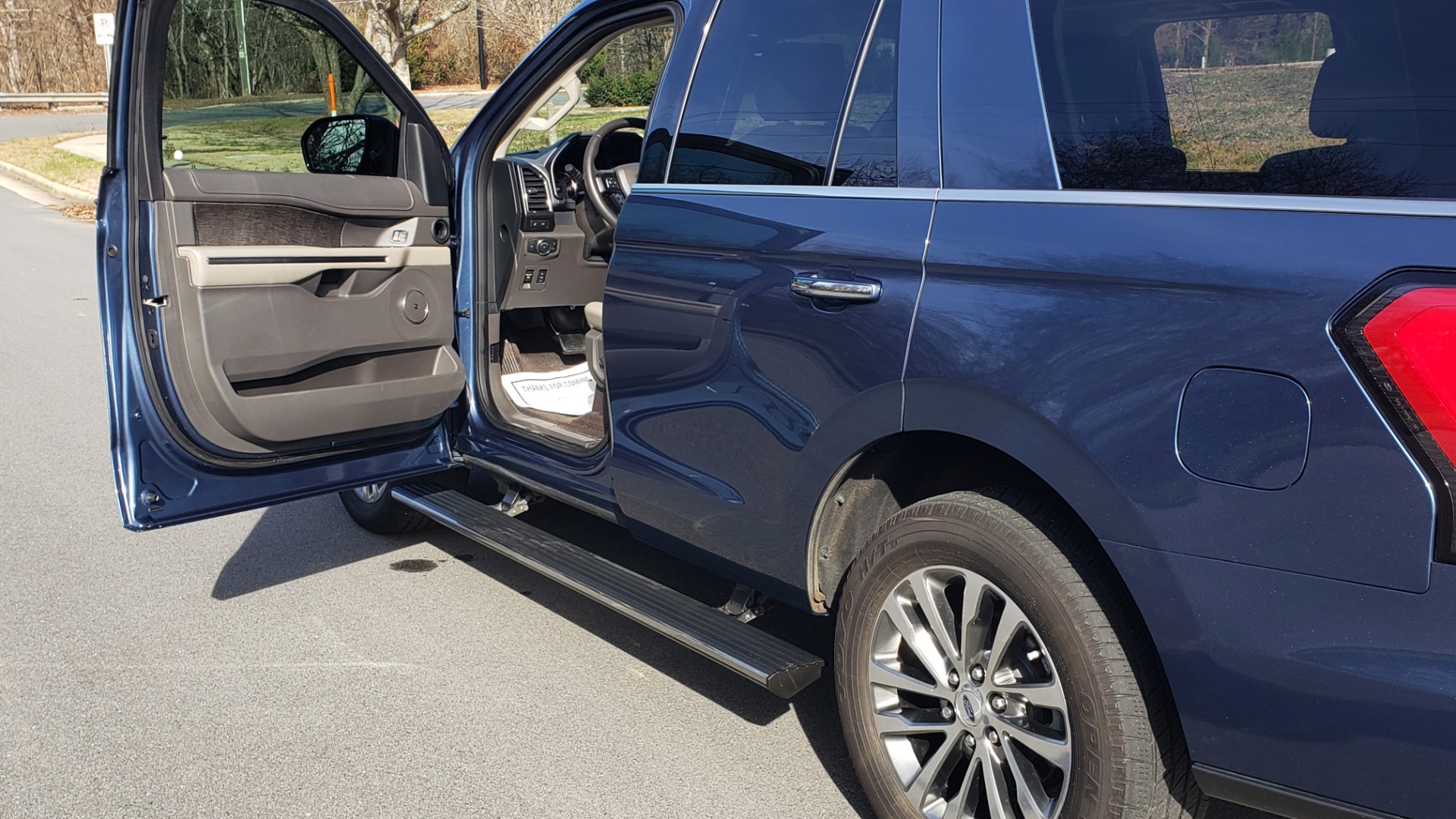 Used 2018 Ford EXPEDITION LIMITED 4X4 / NAV / PANO-ROOF / 3-ROW / DRVR ASST / REARVIEW for sale Sold at Formula Imports in Charlotte NC 28227 9