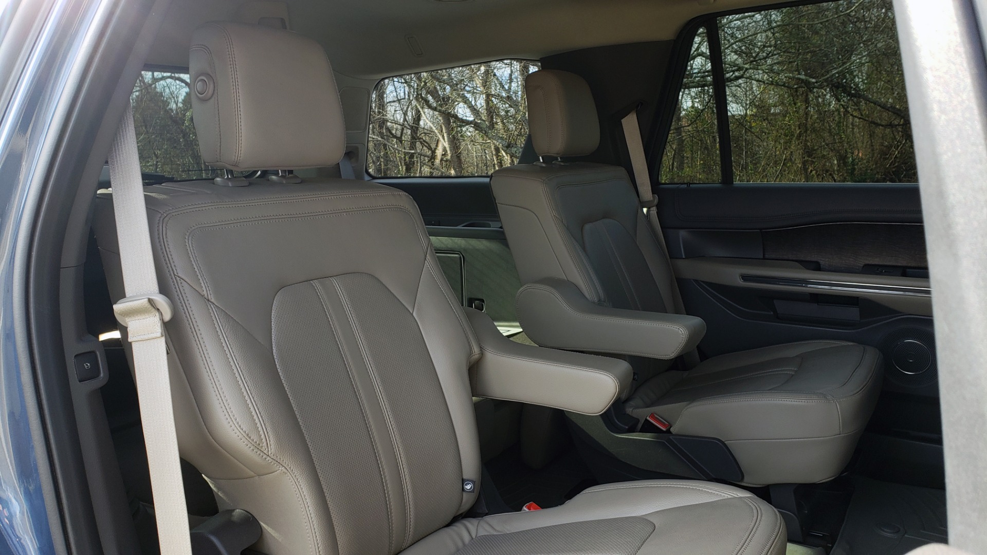 Used 2018 Ford EXPEDITION LIMITED 4X4 / NAV / PANO-ROOF / 3-ROW / DRVR ASST / REARVIEW for sale Sold at Formula Imports in Charlotte NC 28227 90