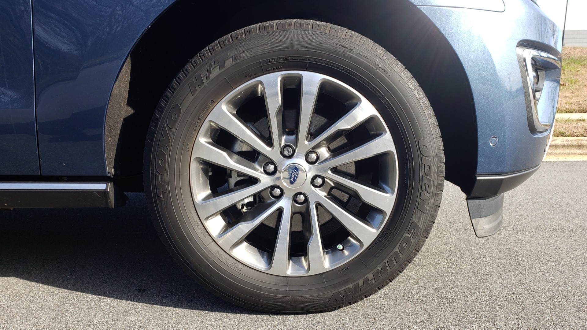 Used 2018 Ford EXPEDITION LIMITED 4X4 / NAV / PANO-ROOF / 3-ROW / DRVR ASST / REARVIEW for sale Sold at Formula Imports in Charlotte NC 28227 97