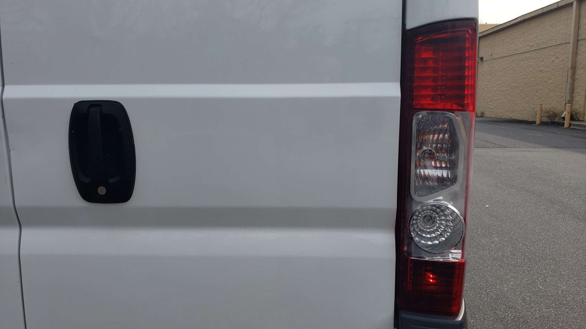 Used 2016 Ram PROMASTER CARGO VAN 136 WB / LOW ROOF / 3.6L V6 / 6-SPD AUTO / REARVIEW for sale Sold at Formula Imports in Charlotte NC 28227 43