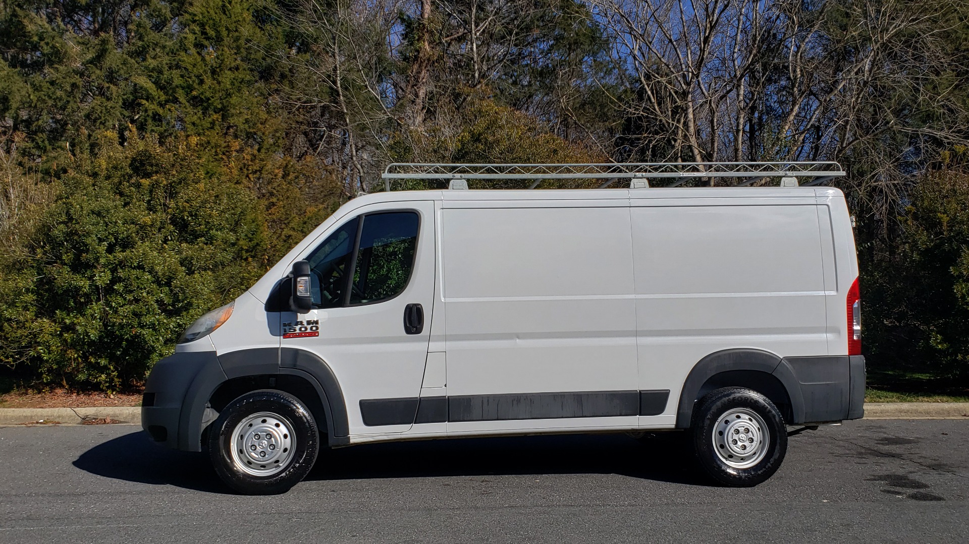 Used 2016 Ram PROMASTER CARGO VAN 136 WB / LOW ROOF / 3.6L V6 / 6-SPD AUTO / REARVIEW for sale Sold at Formula Imports in Charlotte NC 28227 2