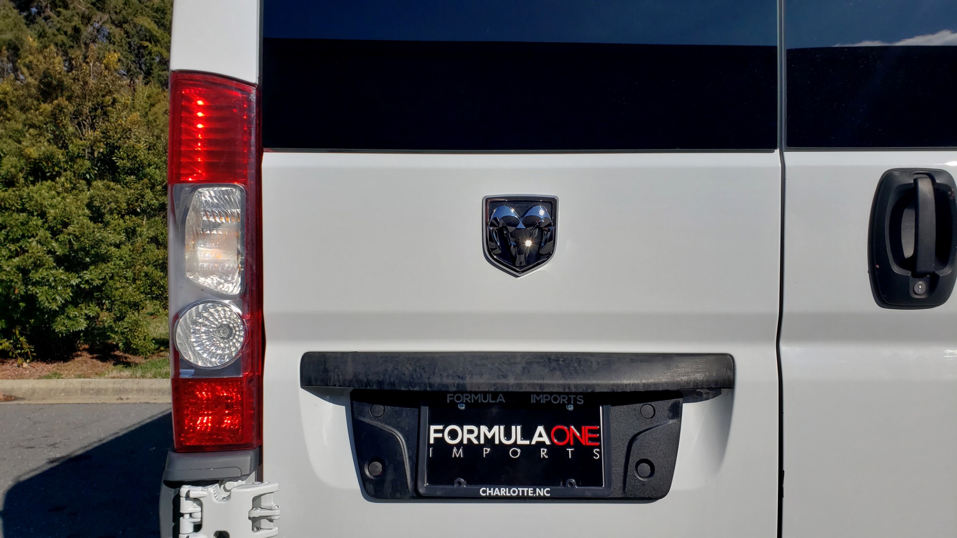 Used 2016 Ram PROMASTER CARGO VAN 136 WB / LOW ROOF / 3.6L V6 / 6-SPD AUTO / REARVIEW for sale Sold at Formula Imports in Charlotte NC 28227 21