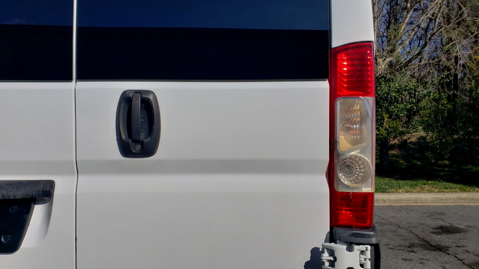Used 2016 Ram PROMASTER CARGO VAN 136 WB / LOW ROOF / 3.6L V6 / 6-SPD AUTO / REARVIEW for sale Sold at Formula Imports in Charlotte NC 28227 22