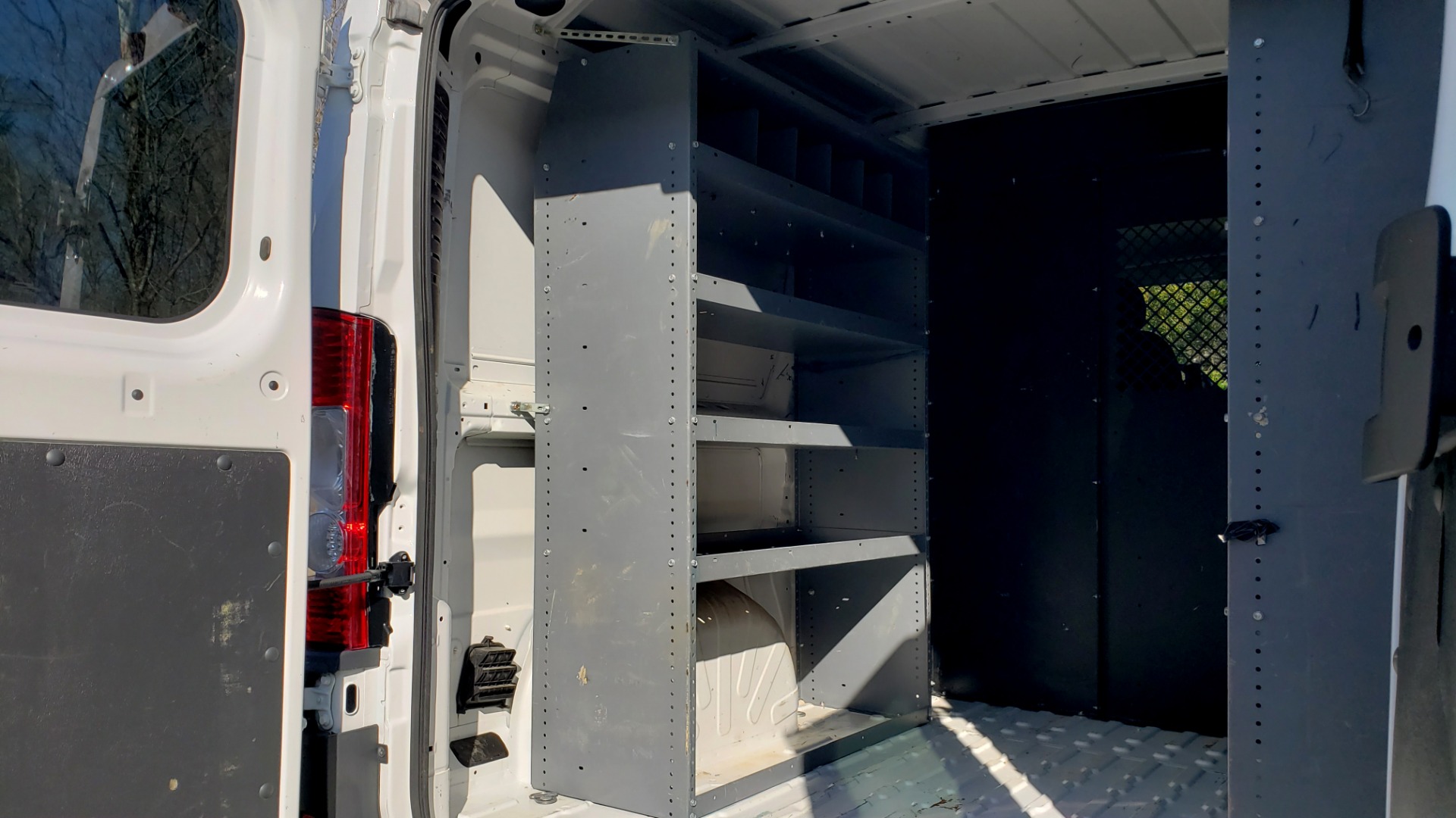 Used 2016 Ram PROMASTER CARGO VAN 136 WB / LOW ROOF / 3.6L V6 / 6-SPD AUTO / REARVIEW for sale Sold at Formula Imports in Charlotte NC 28227 25