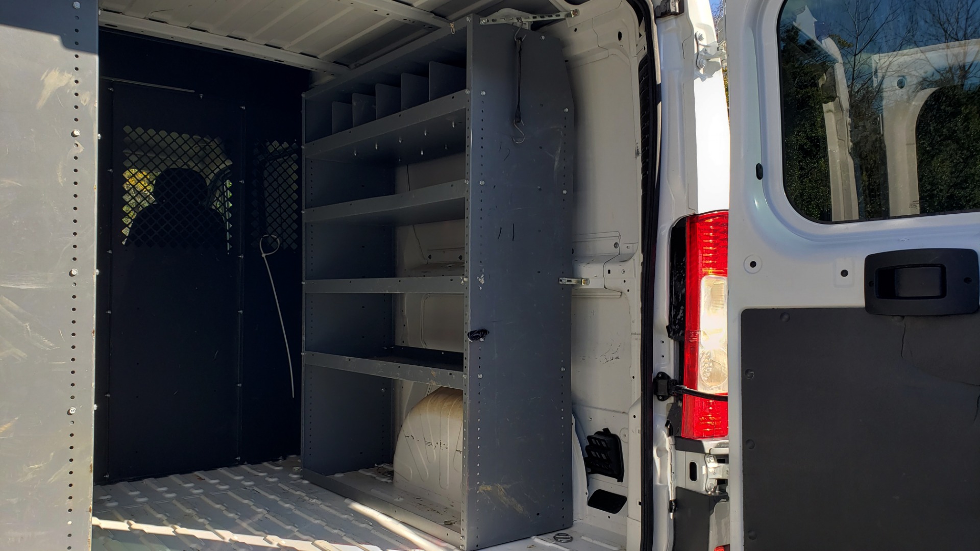 Used 2016 Ram PROMASTER CARGO VAN 136 WB / LOW ROOF / 3.6L V6 / 6-SPD AUTO / REARVIEW for sale Sold at Formula Imports in Charlotte NC 28227 26