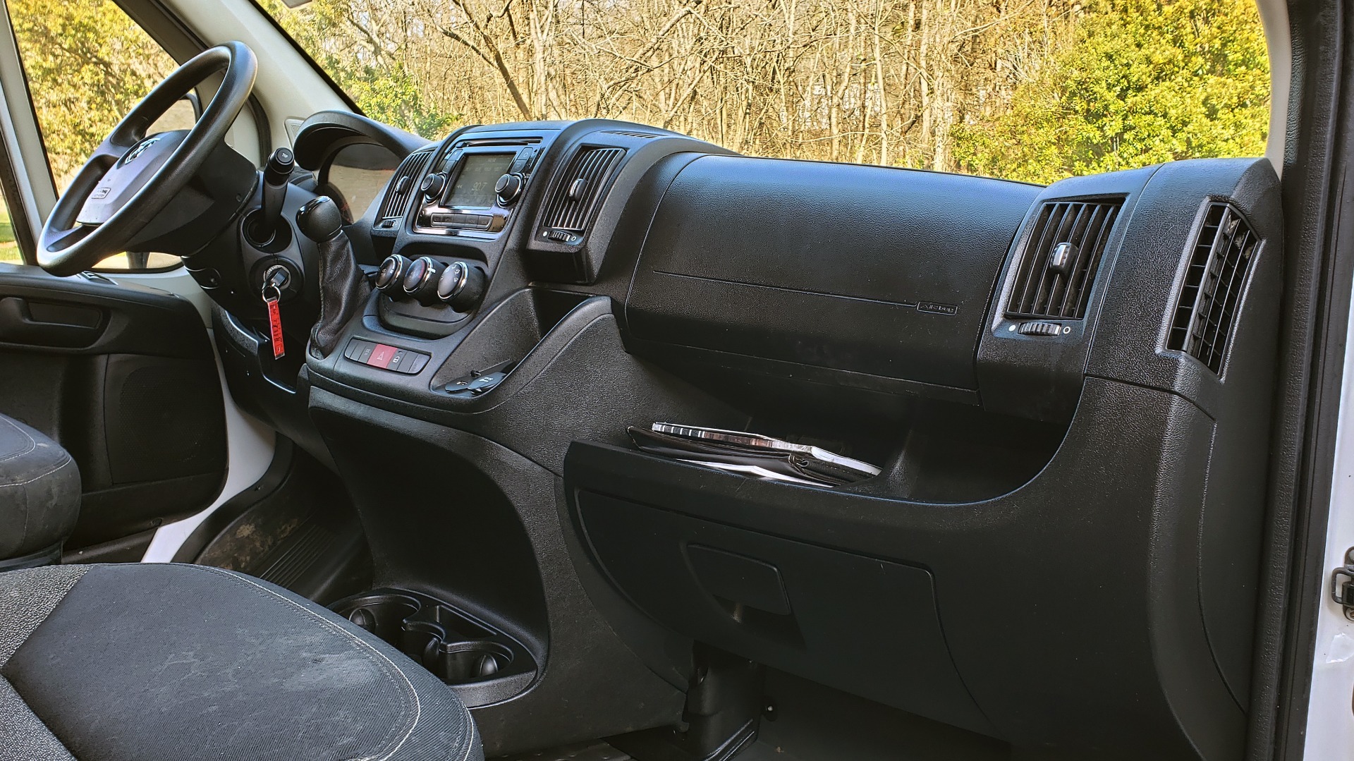 Used 2016 Ram PROMASTER CARGO VAN 136 WB / LOW ROOF / 3.6L V6 / 6-SPD AUTO / REARVIEW for sale Sold at Formula Imports in Charlotte NC 28227 50