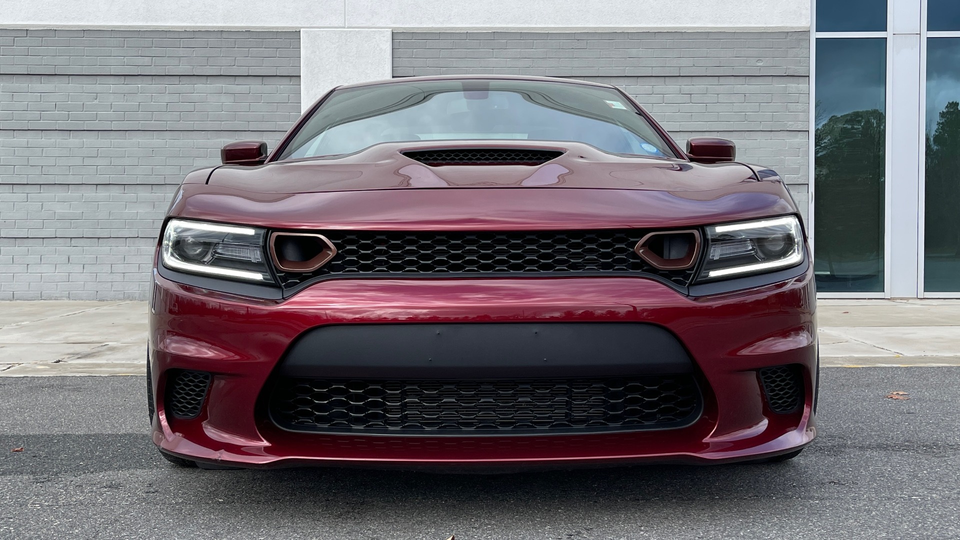 Used 2018 Dodge CHARGER SRT HELLCAT / 6.2L SC HEMI / NAV / BREMBO / PARK SENSE / BSD / REARVIEW for sale Sold at Formula Imports in Charlotte NC 28227 10