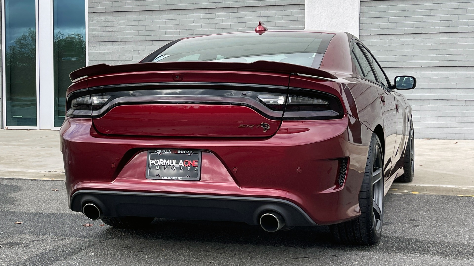 Used 2018 Dodge CHARGER SRT HELLCAT / 6.2L SC HEMI / NAV / BREMBO / PARK SENSE / BSD / REARVIEW for sale Sold at Formula Imports in Charlotte NC 28227 25