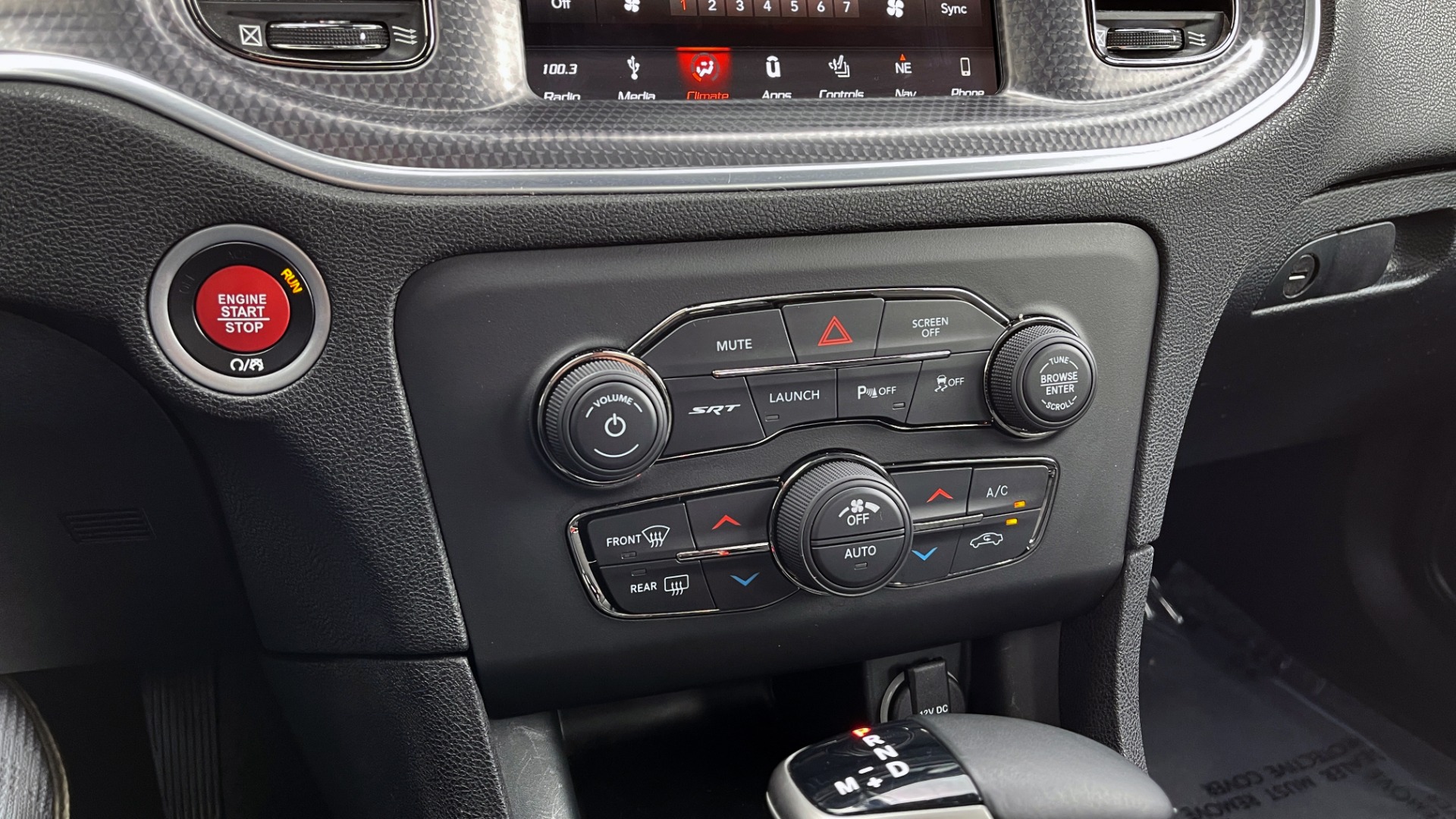 Used 2018 Dodge CHARGER SRT HELLCAT / 6.2L SC HEMI / NAV / BREMBO / PARK SENSE / BSD / REARVIEW for sale Sold at Formula Imports in Charlotte NC 28227 45
