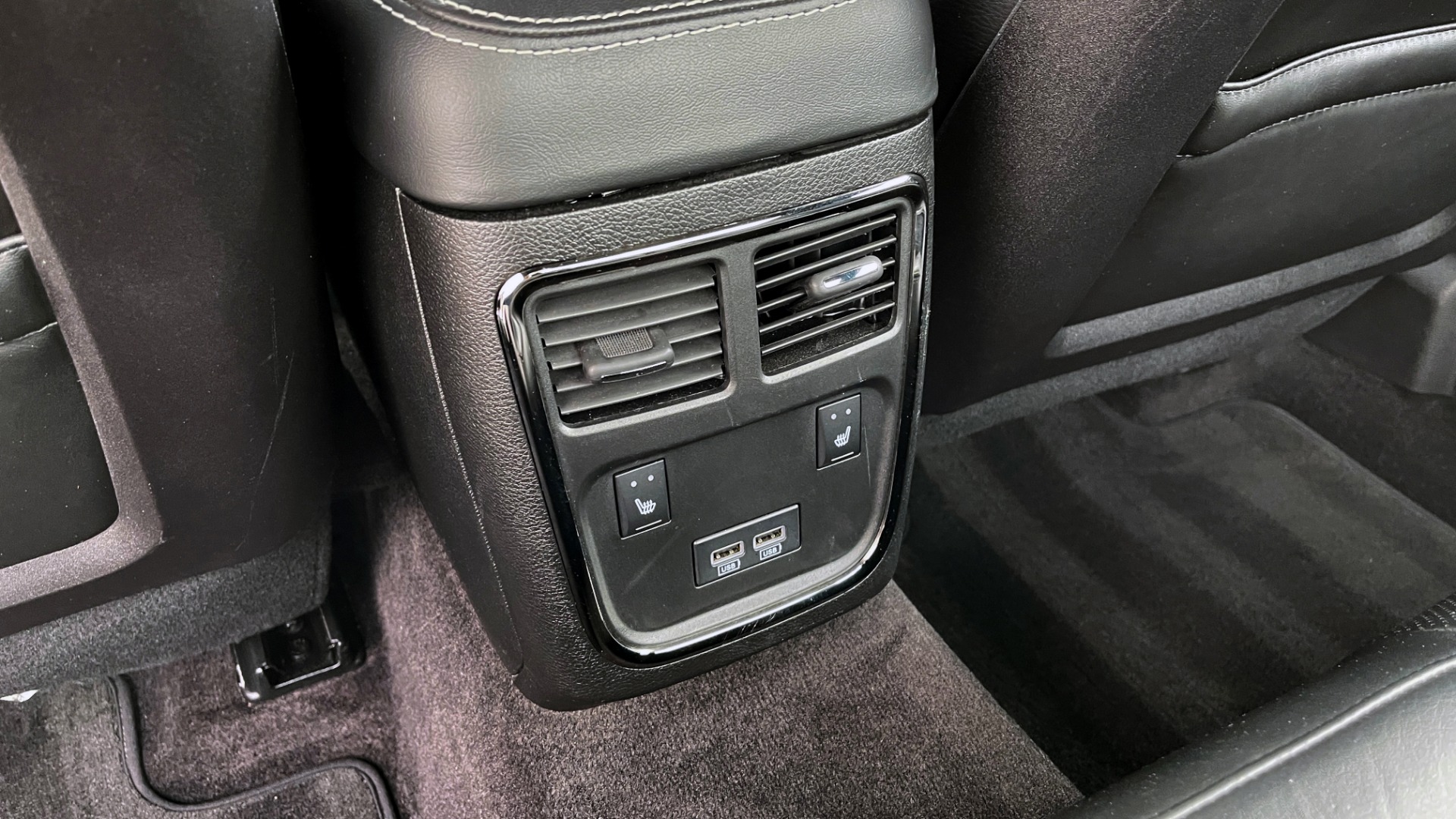 Used 2018 Dodge CHARGER SRT HELLCAT / 6.2L SC HEMI / NAV / BREMBO / PARK SENSE / BSD / REARVIEW for sale Sold at Formula Imports in Charlotte NC 28227 58