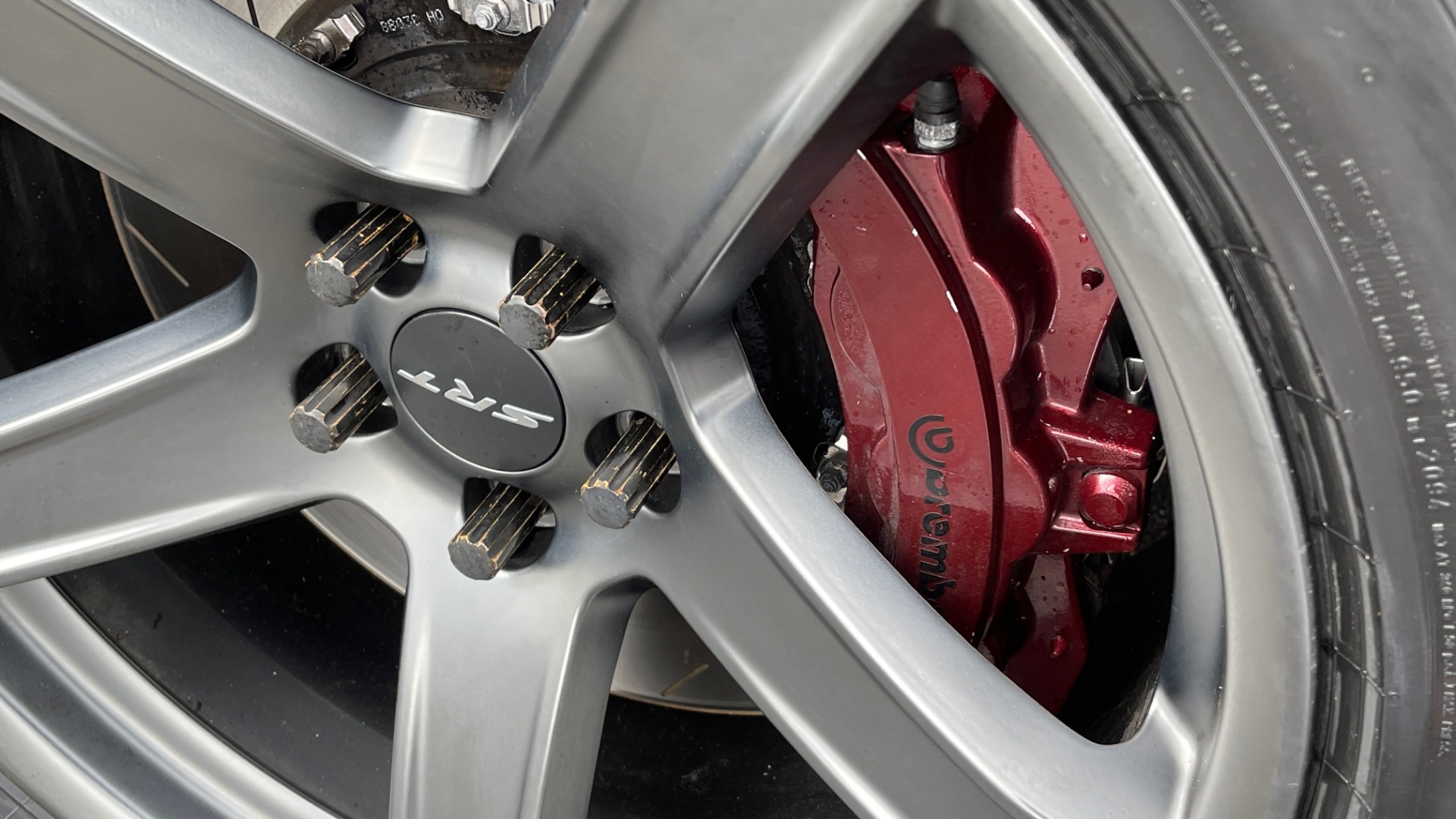 Used 2018 Dodge CHARGER SRT HELLCAT / 6.2L SC HEMI / NAV / BREMBO / PARK SENSE / BSD / REARVIEW for sale Sold at Formula Imports in Charlotte NC 28227 9
