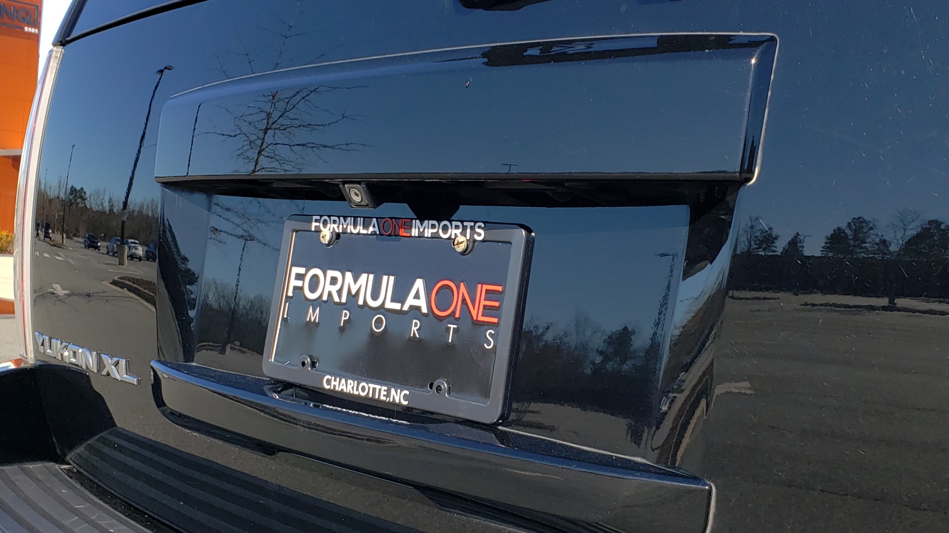 Used 2013 GMC YUKON XL DENALI / AWD / NAV / SUNROOF / 3-ROW / ENTERTAINMENT for sale Sold at Formula Imports in Charlotte NC 28227 30