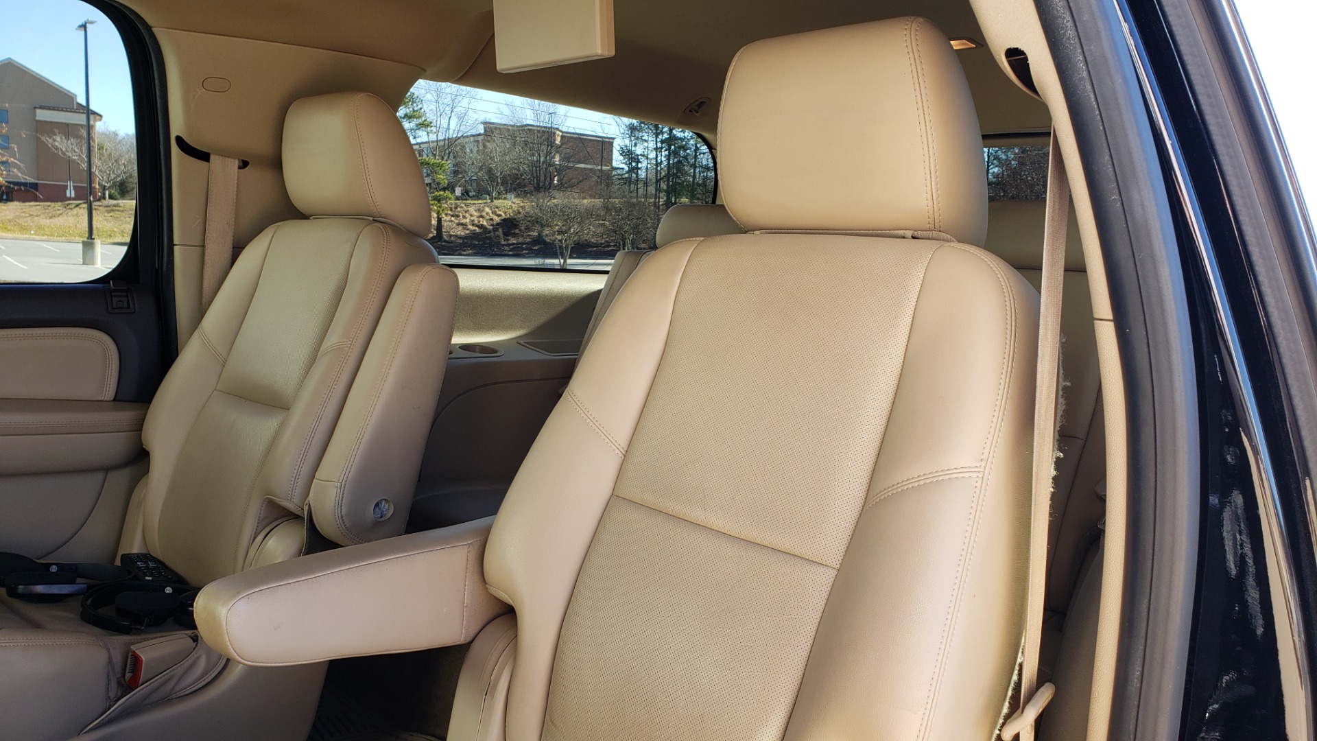 Used 2013 GMC YUKON XL DENALI / AWD / NAV / SUNROOF / 3-ROW / ENTERTAINMENT for sale Sold at Formula Imports in Charlotte NC 28227 61