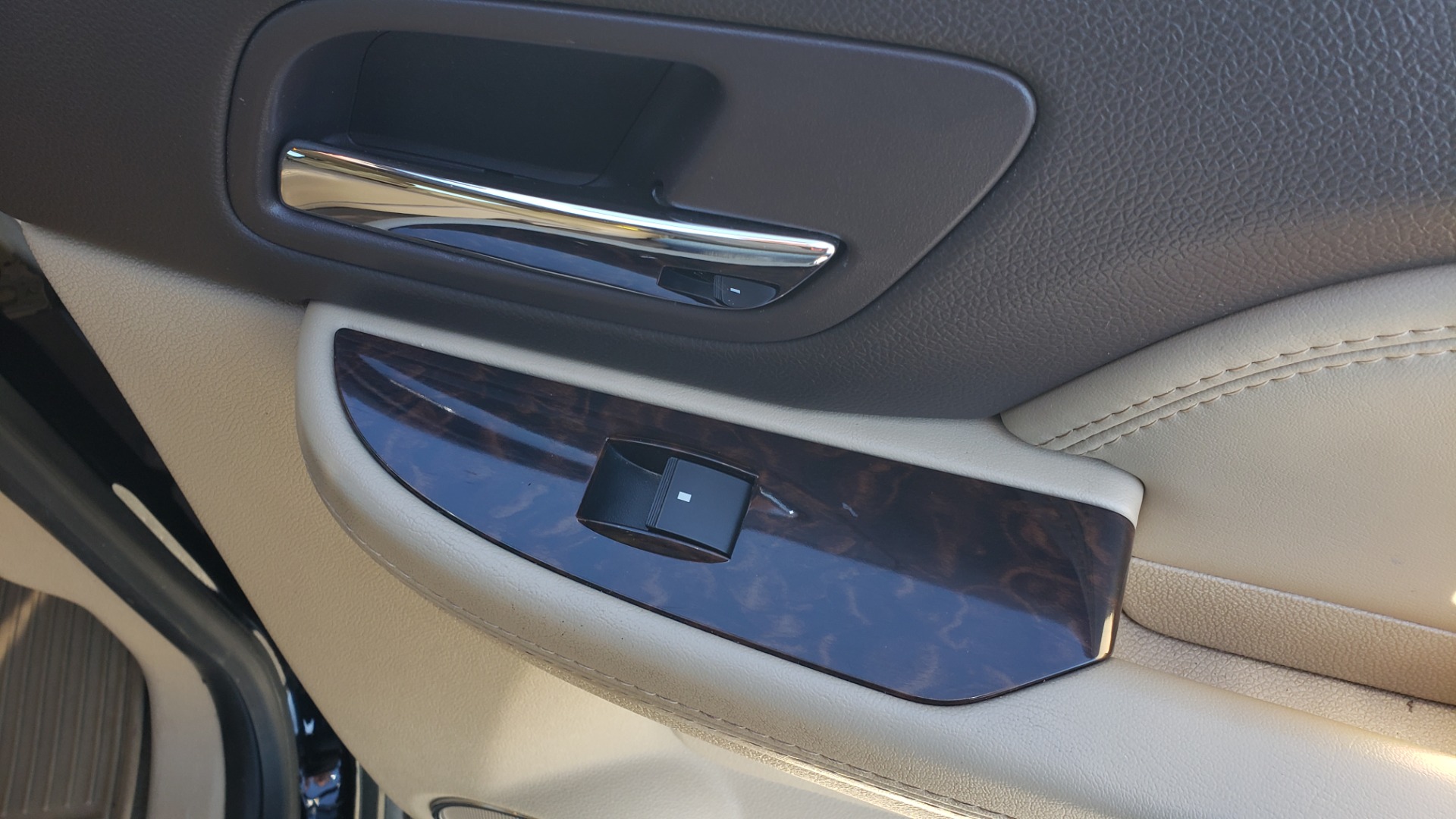 Used 2013 GMC YUKON XL DENALI / AWD / NAV / SUNROOF / 3-ROW / ENTERTAINMENT for sale Sold at Formula Imports in Charlotte NC 28227 78