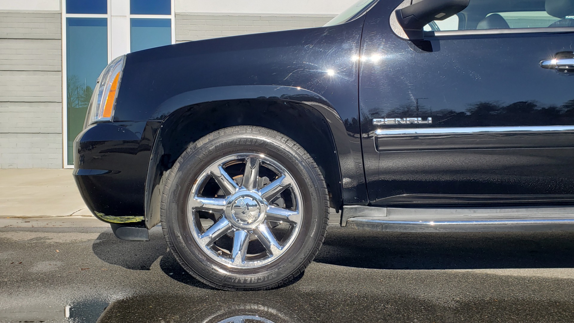 Used 2013 GMC YUKON XL DENALI / AWD / NAV / SUNROOF / 3-ROW / ENTERTAINMENT for sale Sold at Formula Imports in Charlotte NC 28227 79