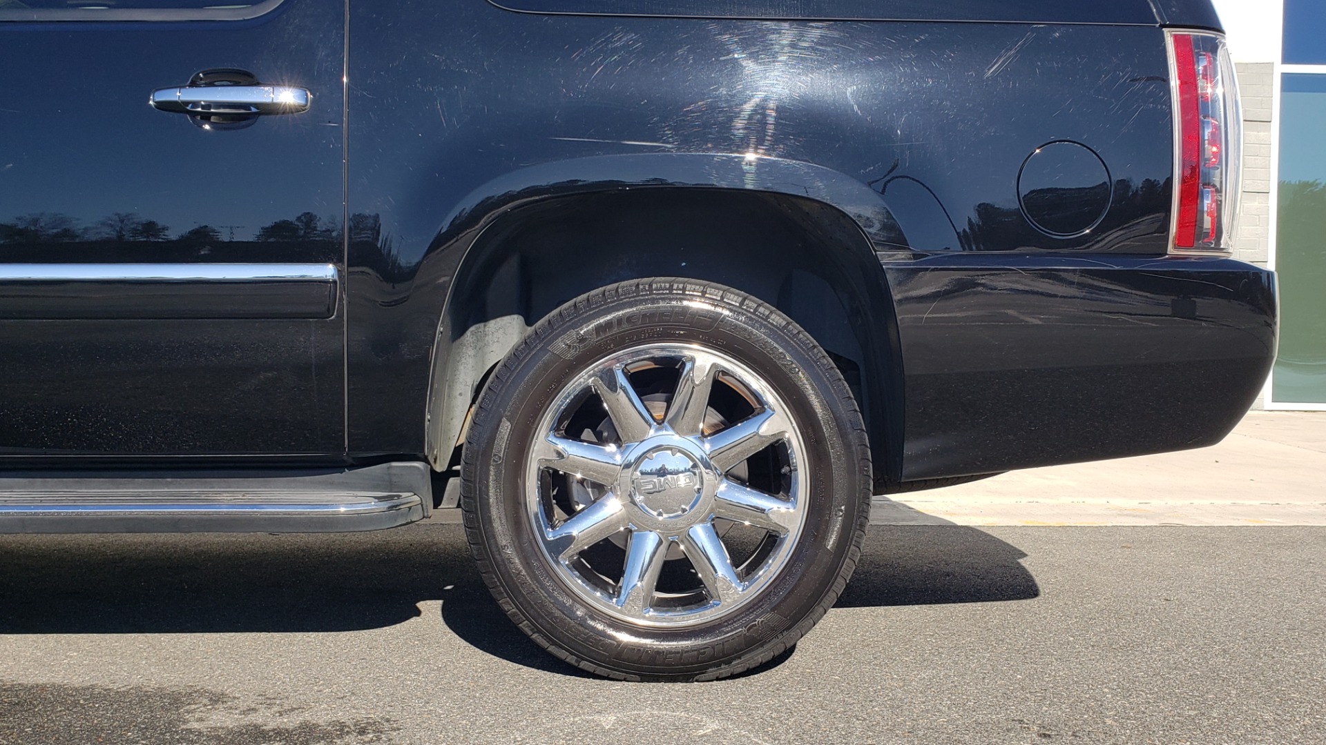Used 2013 GMC YUKON XL DENALI / AWD / NAV / SUNROOF / 3-ROW / ENTERTAINMENT for sale Sold at Formula Imports in Charlotte NC 28227 80