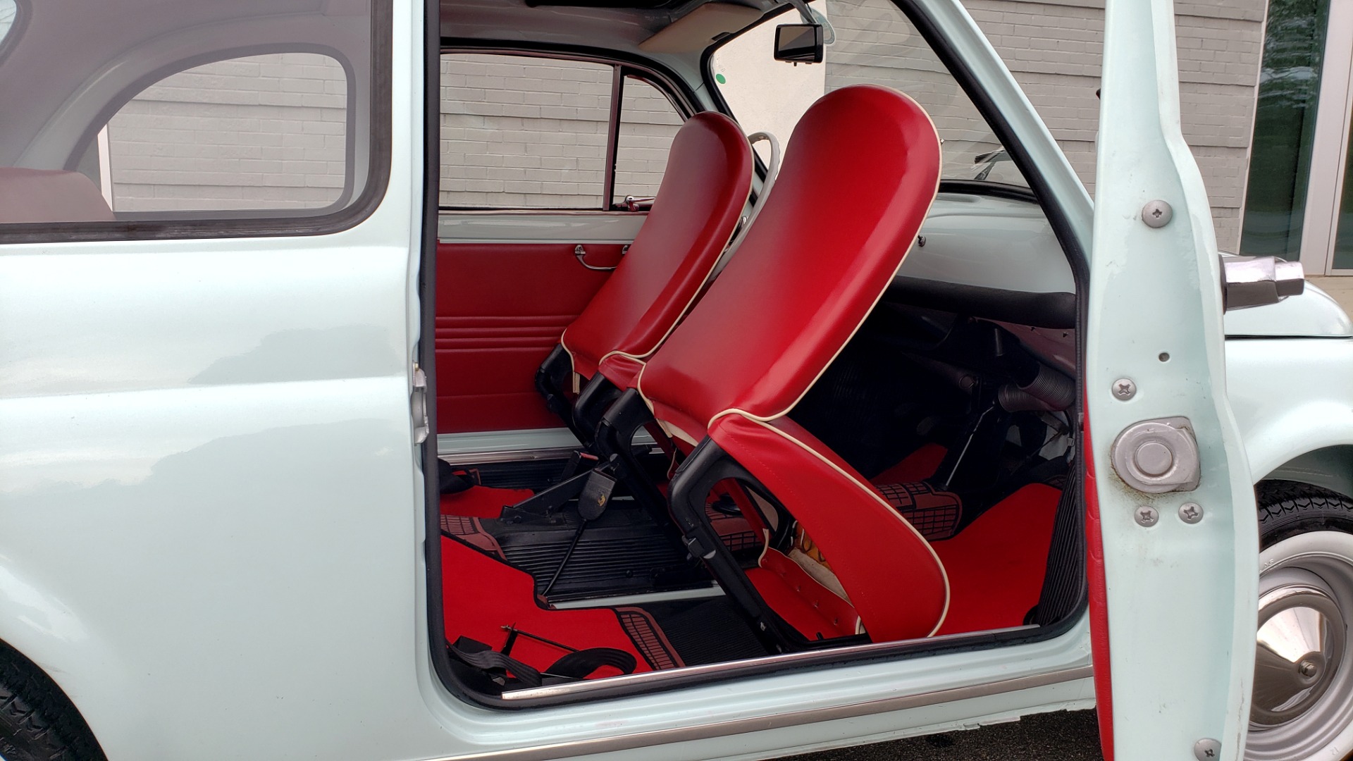 Used 1968 FIAT 500 NUOVA / SOFT-TOP / LUGGAGE RACK / RESTORED, LIKE NEW for sale Sold at Formula Imports in Charlotte NC 28227 33