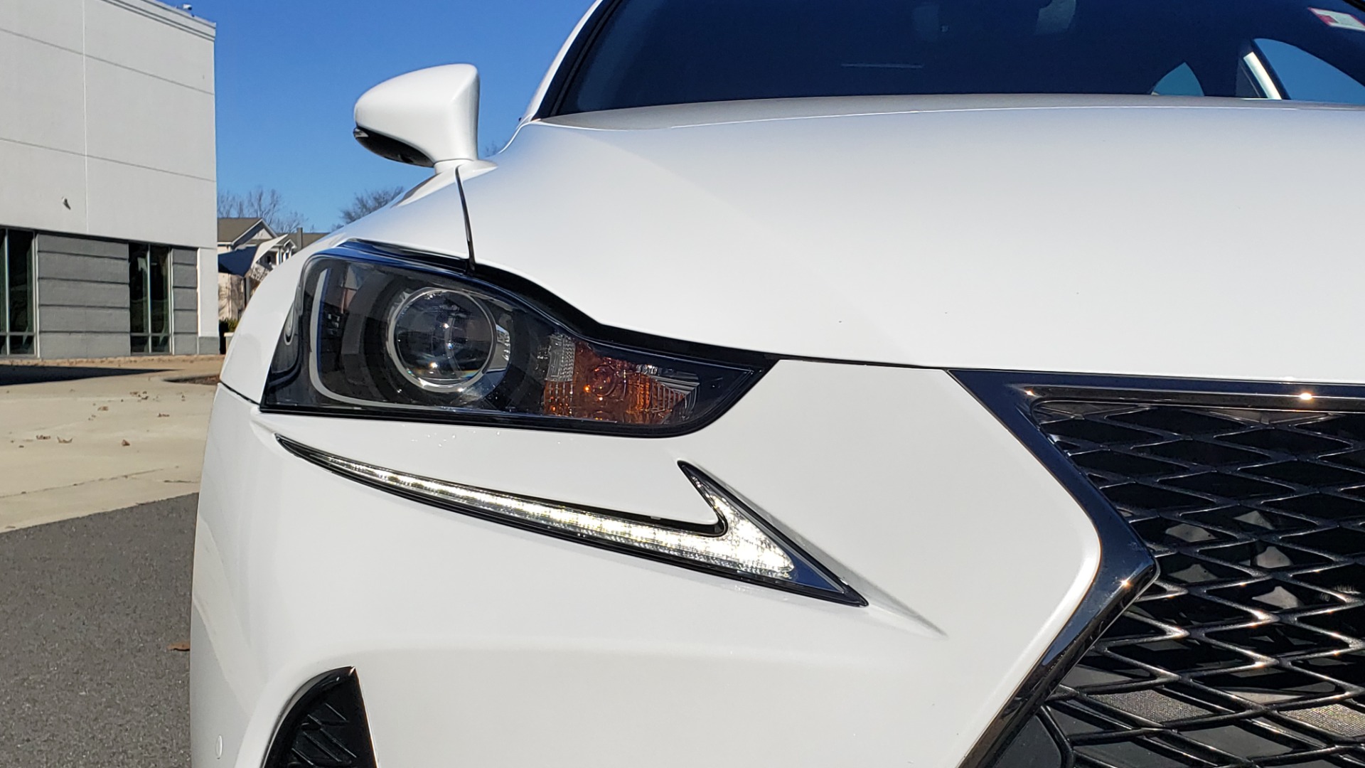 Used 2018 Lexus IS 300 F-SPORT / BSM / SUNROOF / REARVIEW / 18IN WHEELS for sale Sold at Formula Imports in Charlotte NC 28227 24