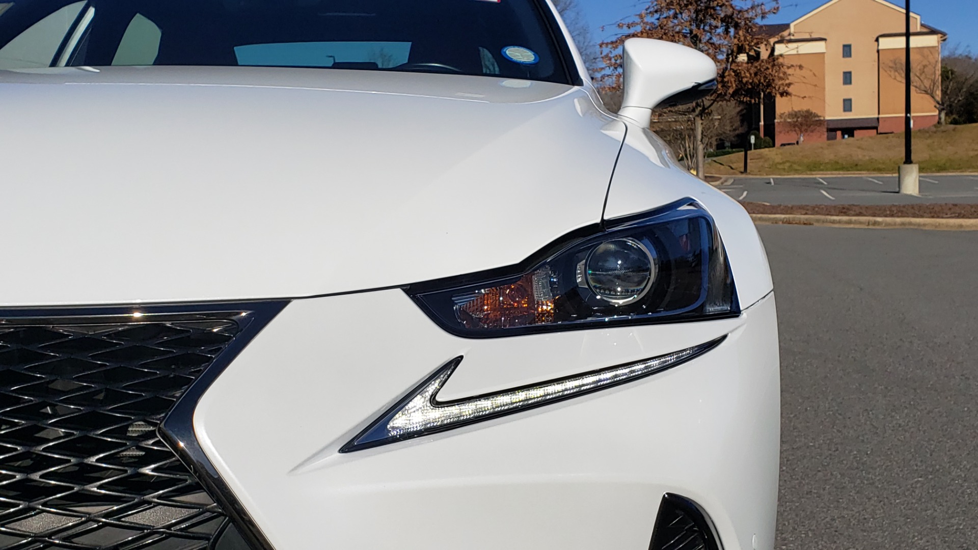 Used 2018 Lexus IS 300 F-SPORT / BSM / SUNROOF / REARVIEW / 18IN WHEELS for sale Sold at Formula Imports in Charlotte NC 28227 25