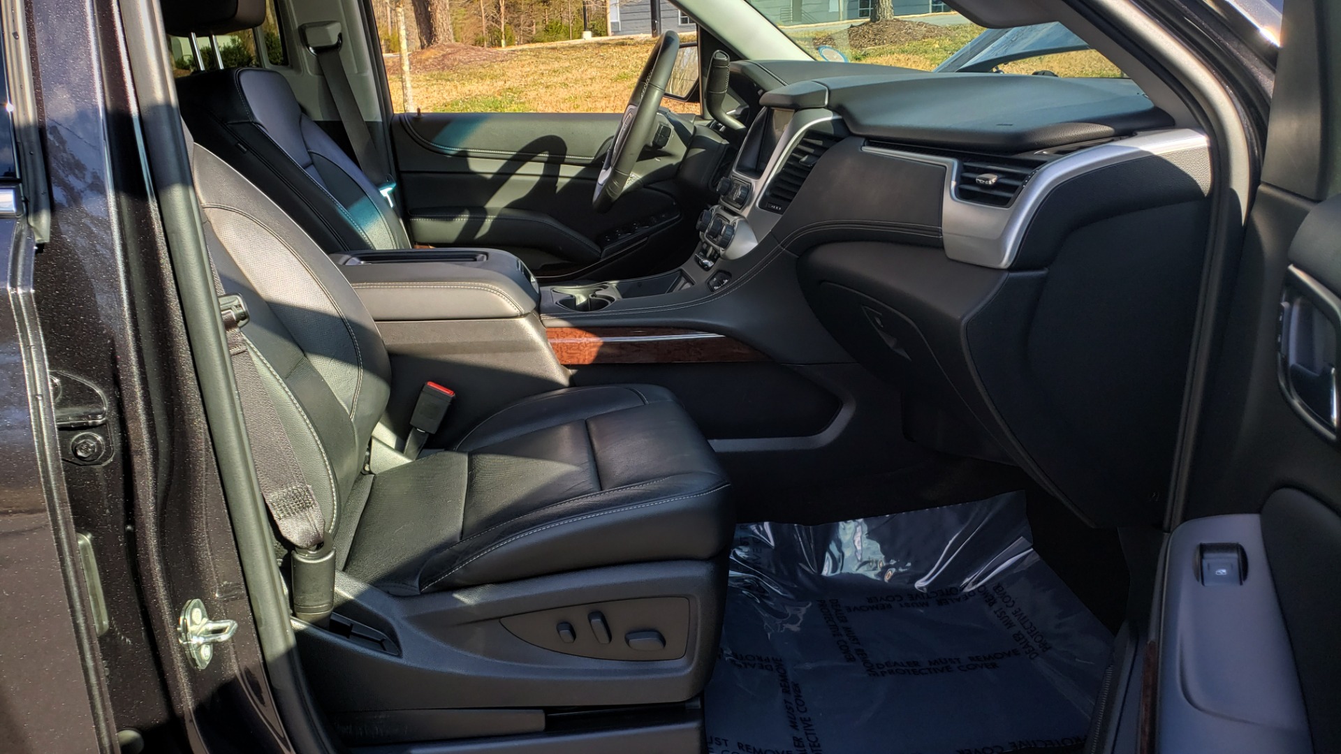 Used 2017 GMC YUKON XL SLT 4X4 / NAV / SUNROOF / BOSE / 3-ROW / REARVIEW for sale Sold at Formula Imports in Charlotte NC 28227 13