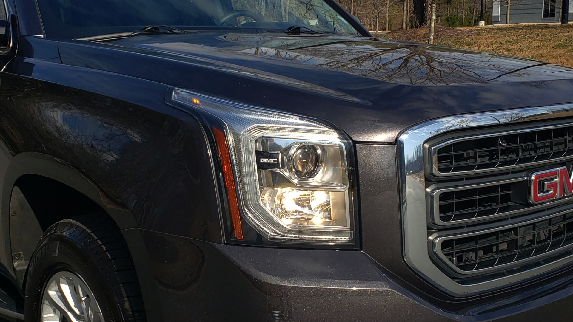 Used 2017 GMC YUKON XL SLT 4X4 / NAV / SUNROOF / BOSE / 3-ROW / REARVIEW for sale Sold at Formula Imports in Charlotte NC 28227 24