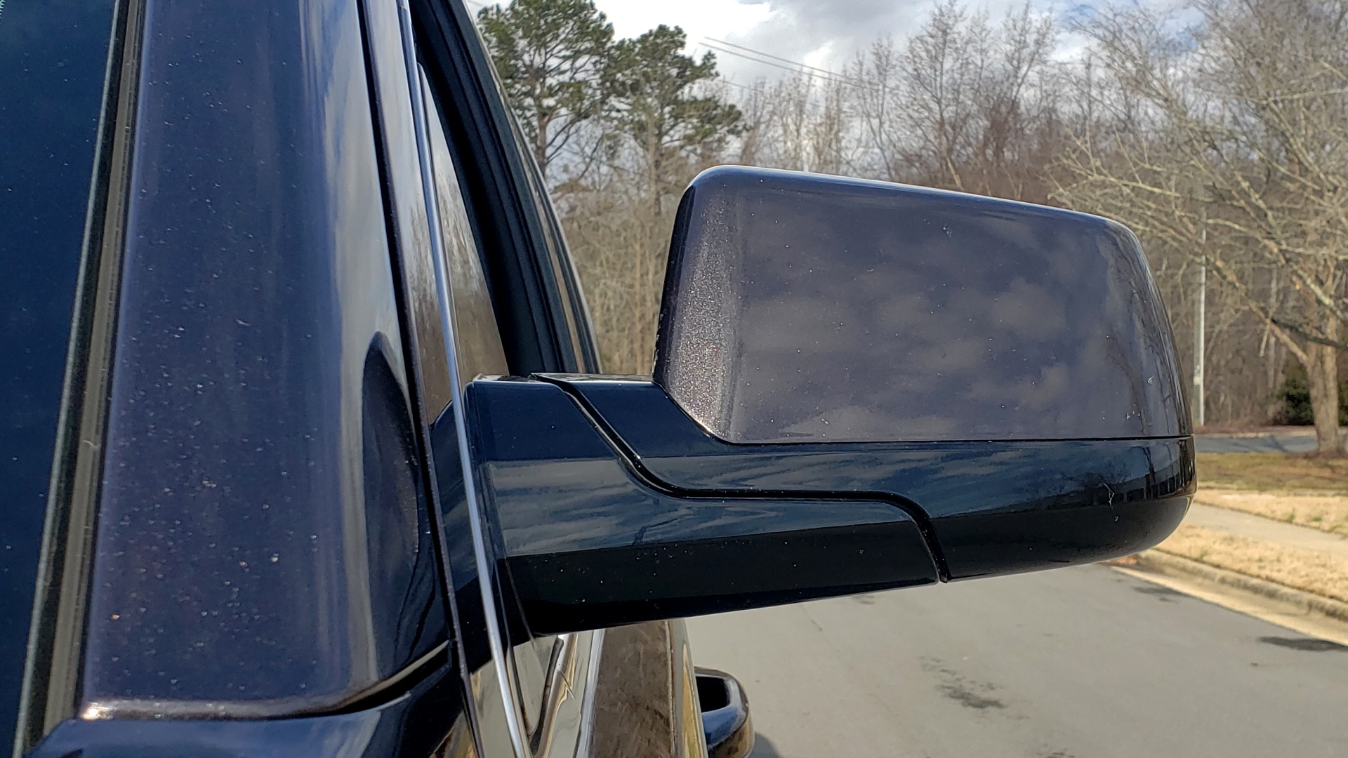 Used 2017 GMC YUKON XL SLT 4X4 / NAV / SUNROOF / BOSE / 3-ROW / REARVIEW for sale Sold at Formula Imports in Charlotte NC 28227 28
