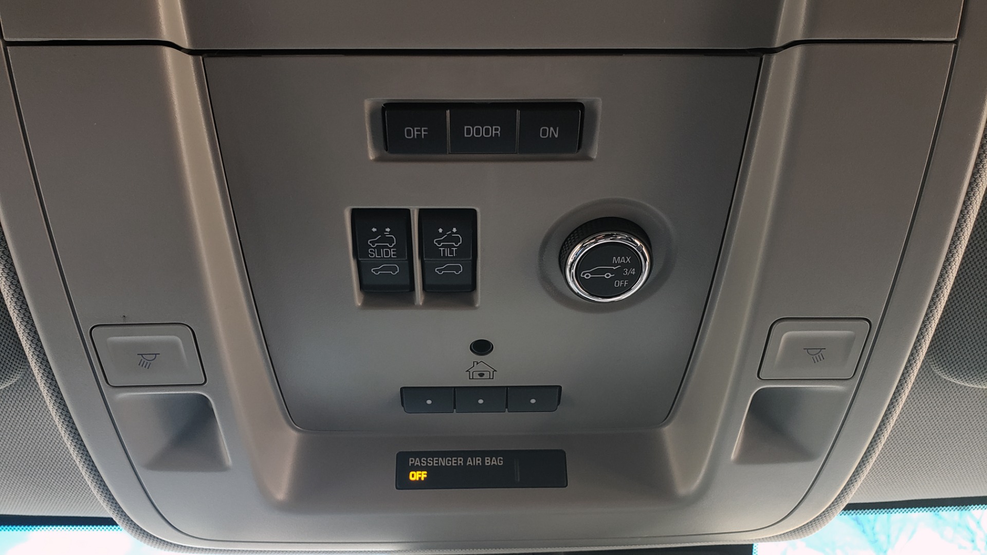 Used 2017 GMC YUKON XL SLT 4X4 / NAV / SUNROOF / BOSE / 3-ROW / REARVIEW for sale Sold at Formula Imports in Charlotte NC 28227 64
